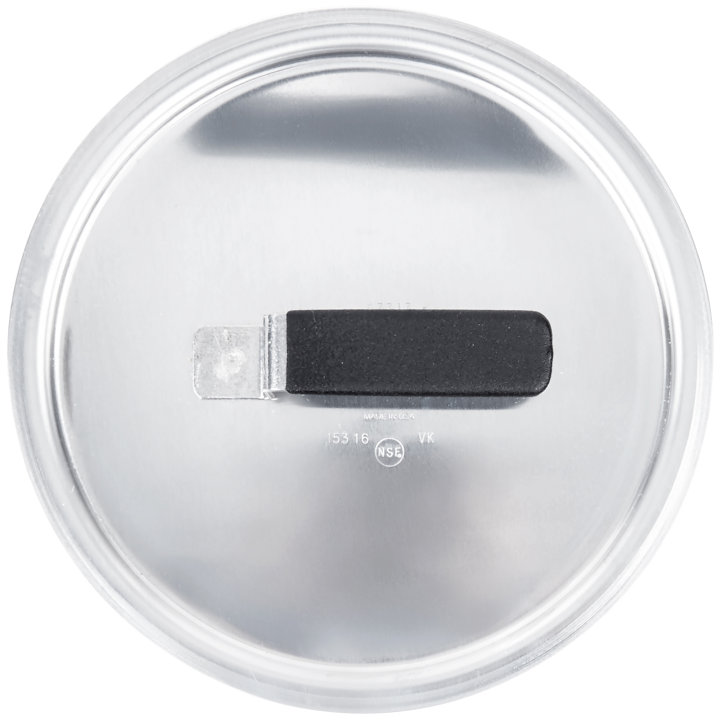 9 3/16-inch Wear-Ever® flat aluminum cover with dipped handle
