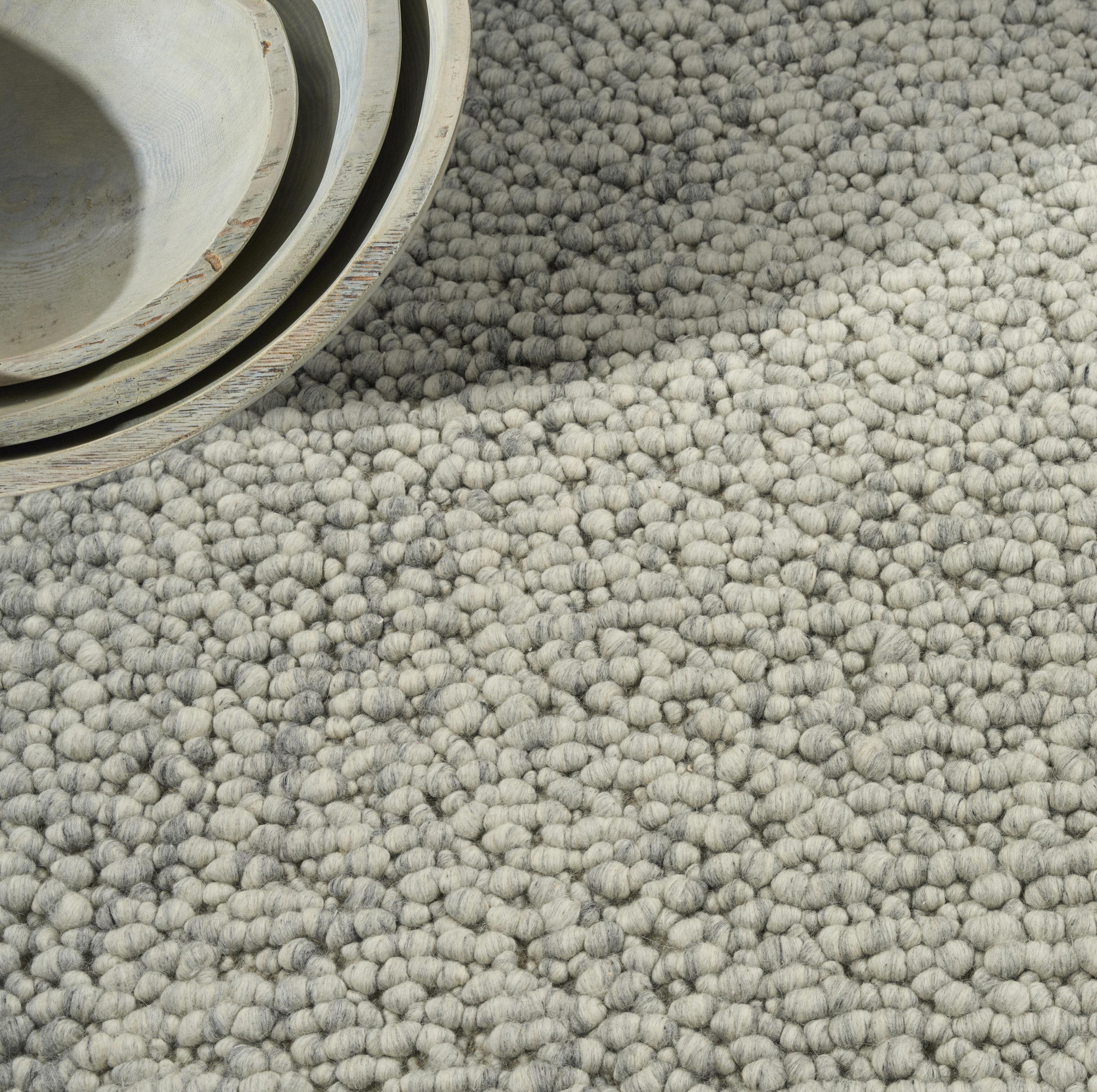 Calvin Klein Riverstone 9' x 12' Grey Ivory Contemporary Indoor Rug