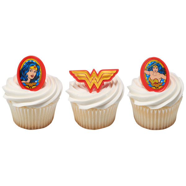 Wonder Woman™ Amazing Amazon Cupcake Rings
