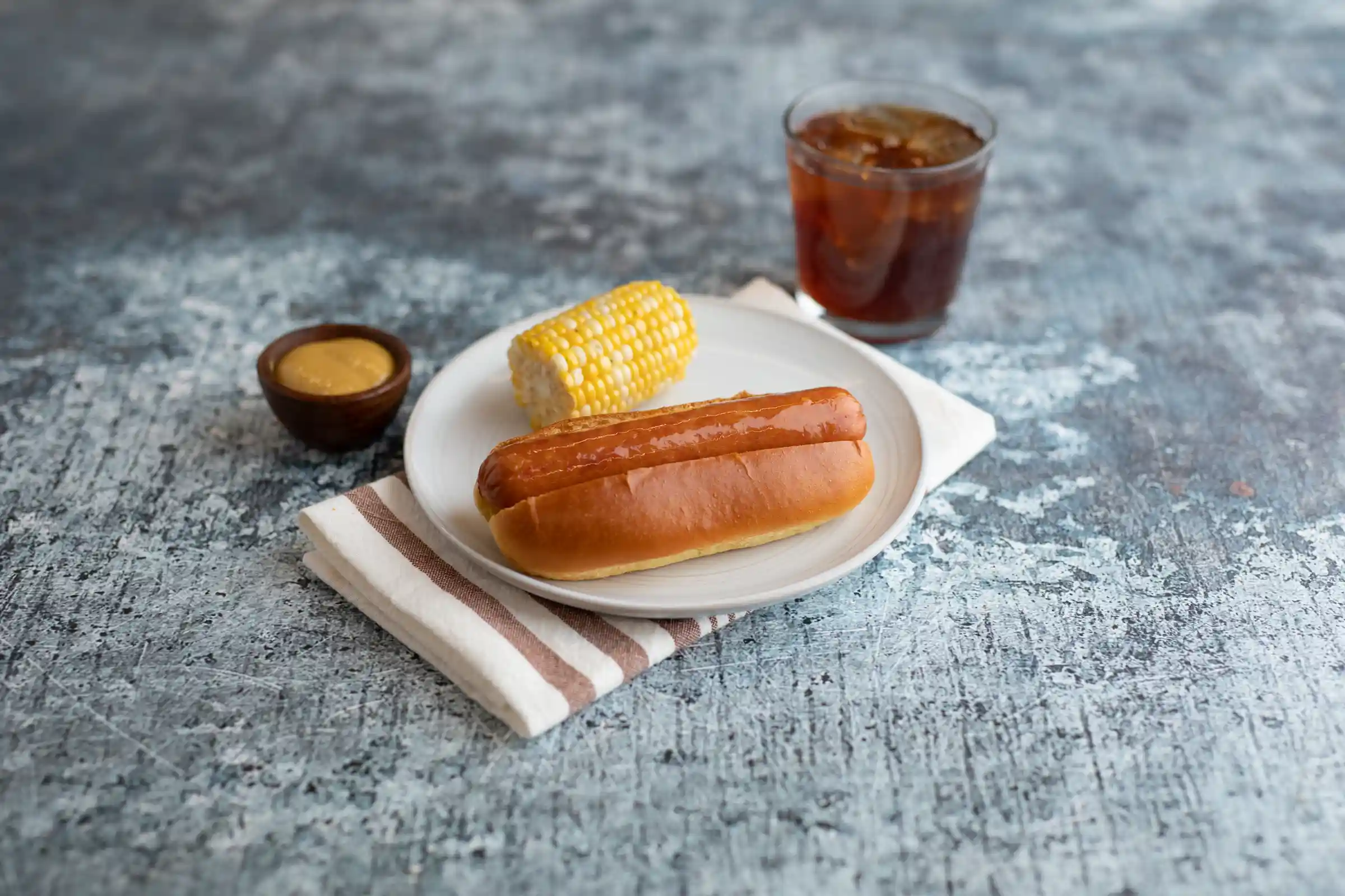 Hillshire Farm® Cheddarwurst® Fully Cooked Polish Skinless Dinner Sausage Links, 6:1 https://images.salsify.com/image/upload/s--YkF0br7---/q_25/a0b204b501151d11da5a0c2083a227faaa11b837.webp