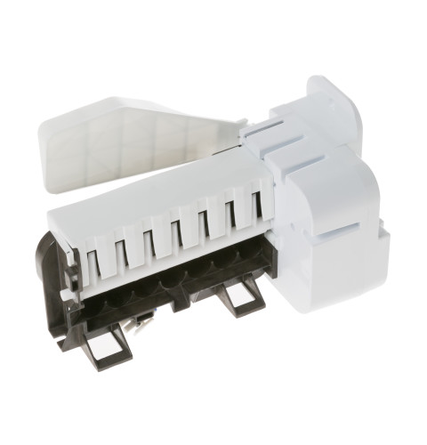 Refrigerator ice maker assembly