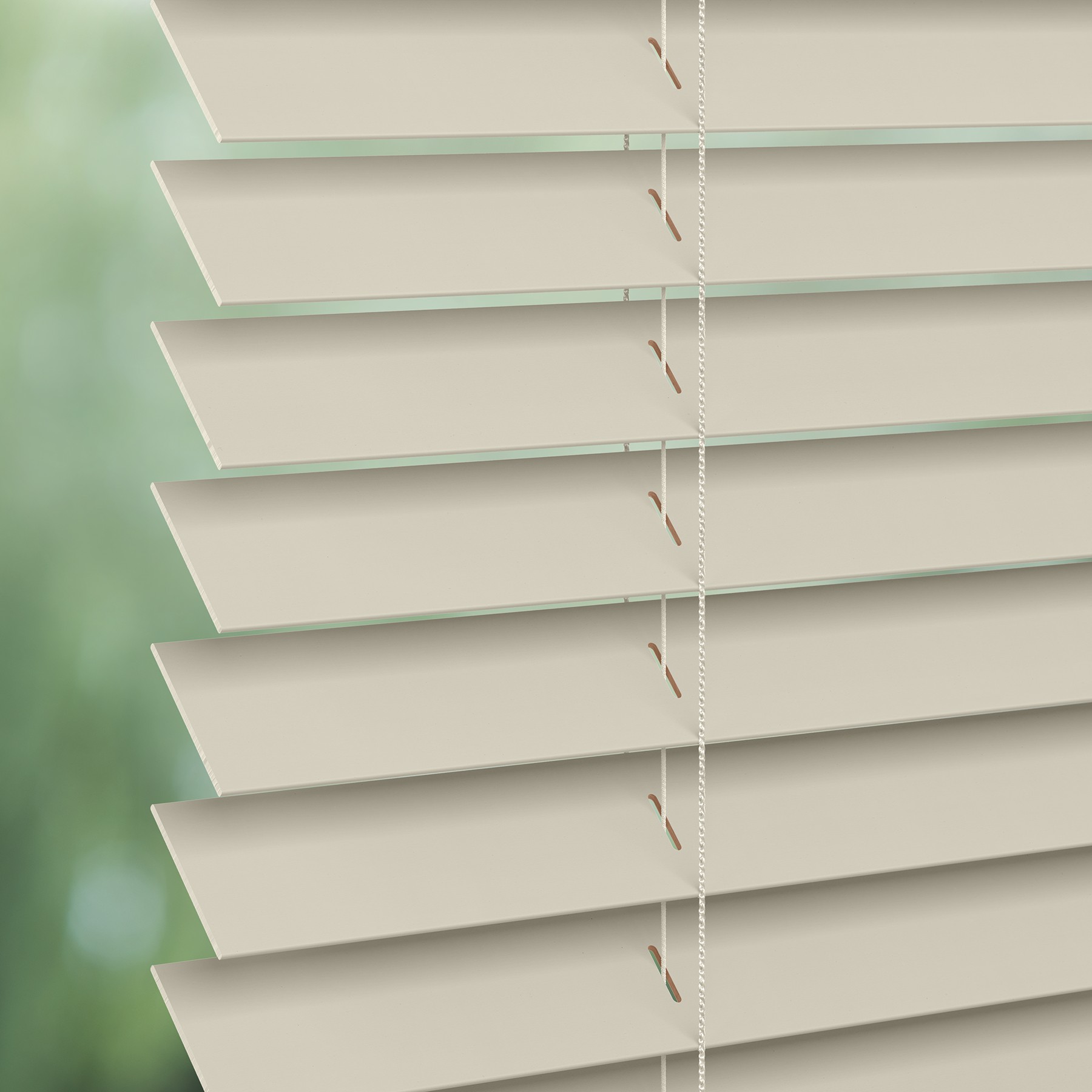 Java 8323 Wood Venetians