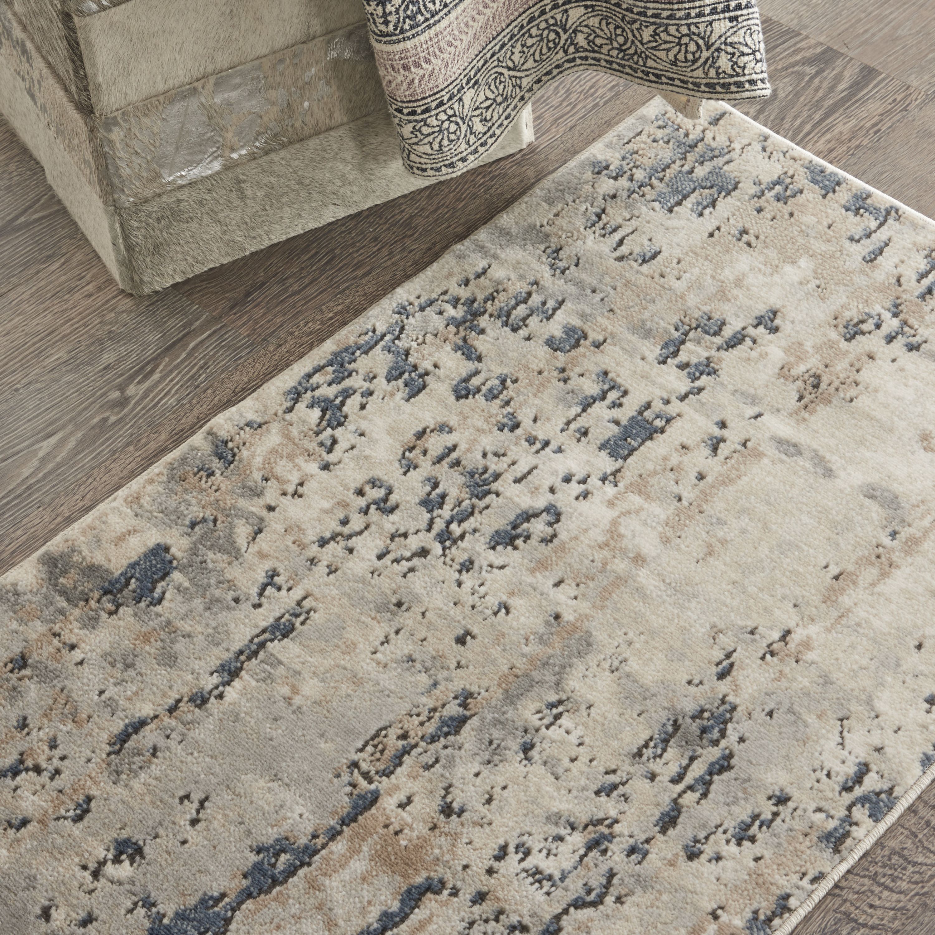 Nourison Quarry 2'2" x 3'9" Beige Grey Modern Indoor Rug