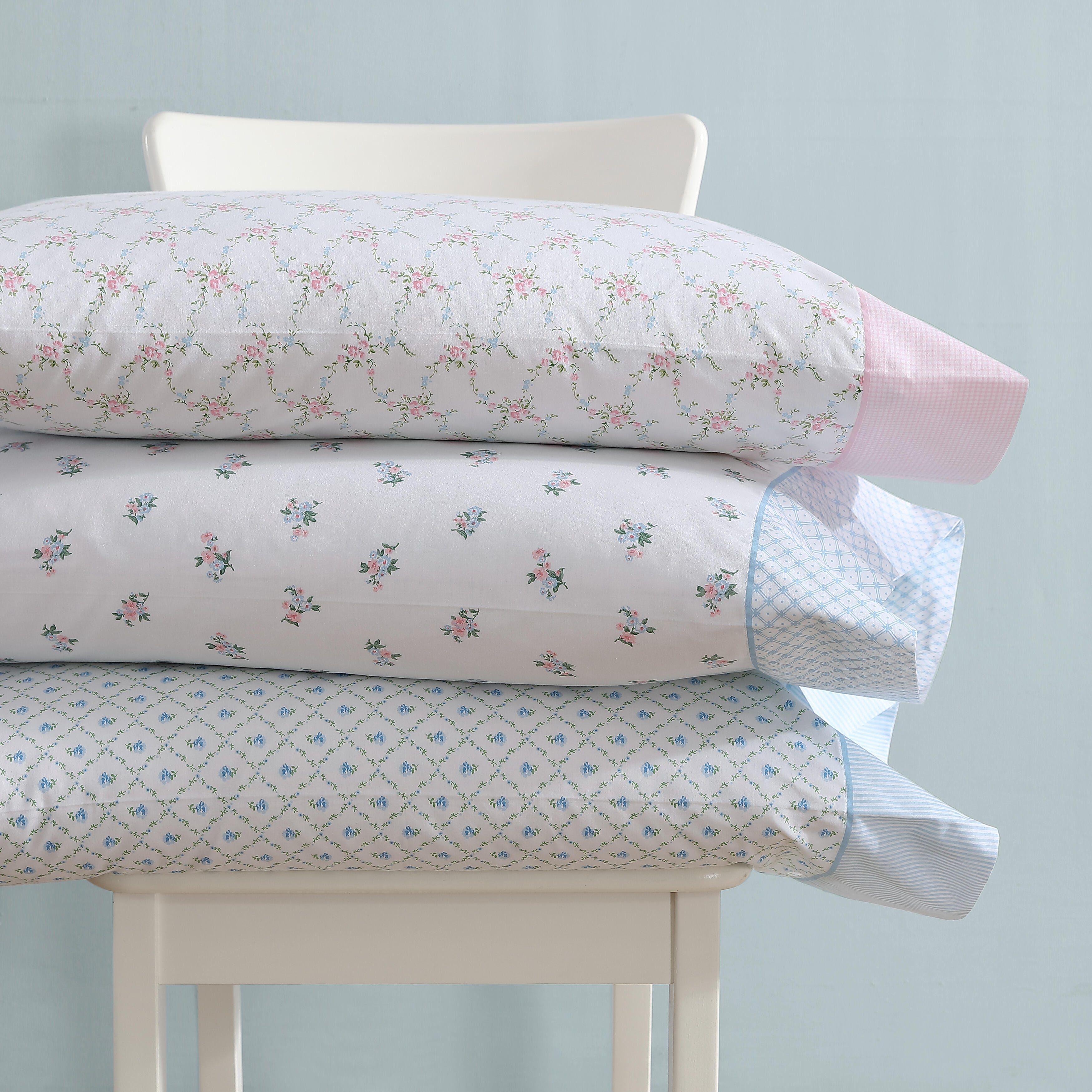 Laura Ashley Heirloom Ditzy Cotton BlueSheet Set - Picture 13 of 14