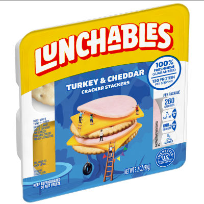 Lunchables Turkey & Cheddar Cheese with Crackers, 3.2 oz Tray