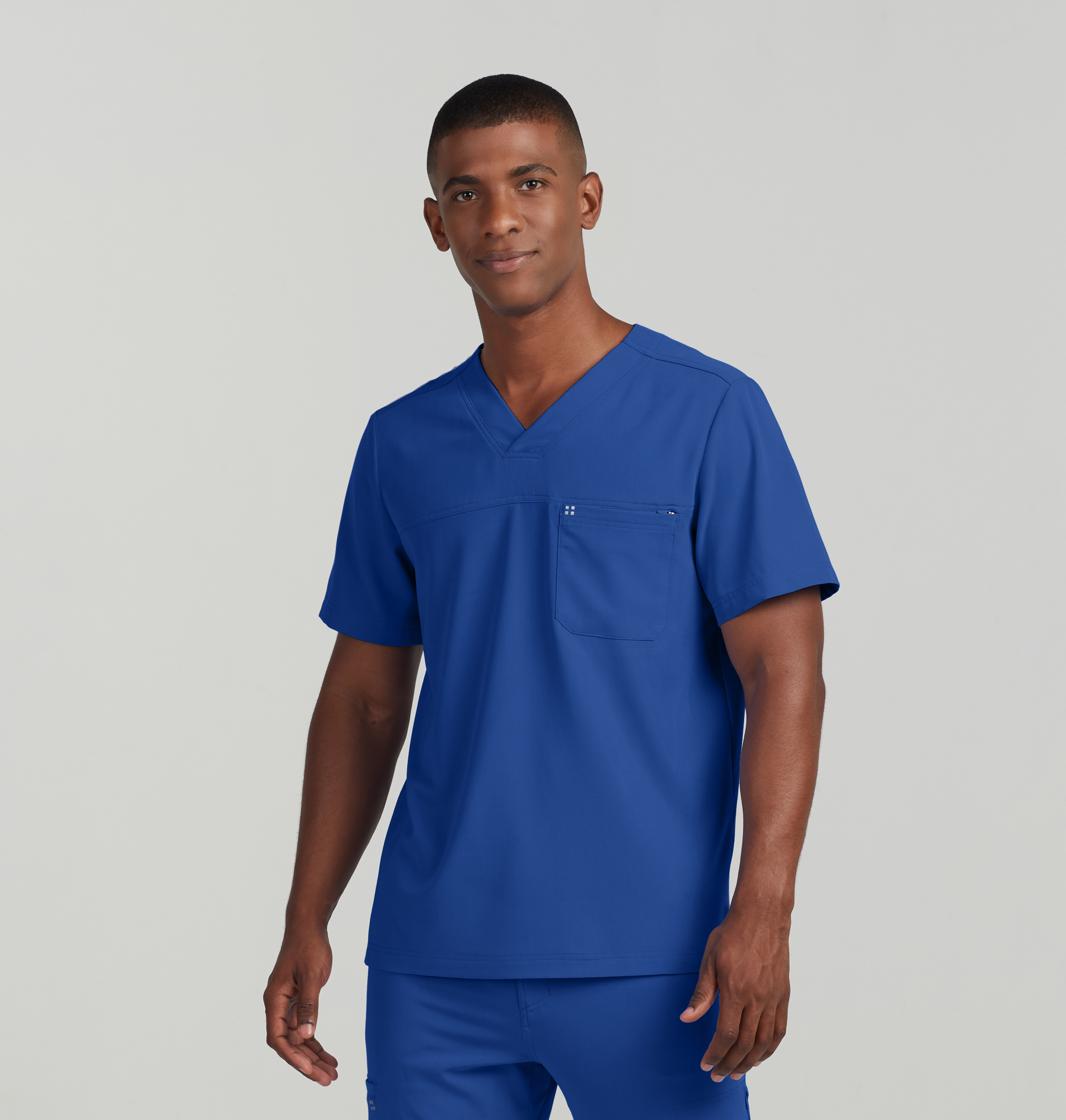 White Cross CRFT WT131 Men&#8216;s Fluid Resistant 2-Pocket V-Neck Scrub Top-White Cross