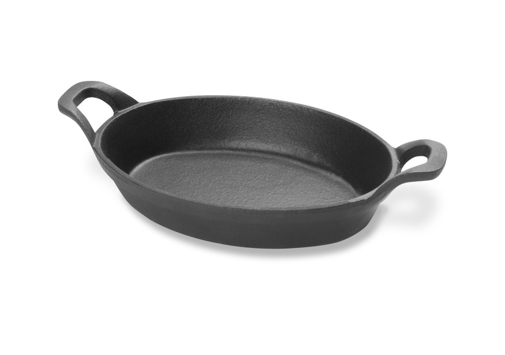 25 ⅖-ounce oval cast-iron casserole pan with lid