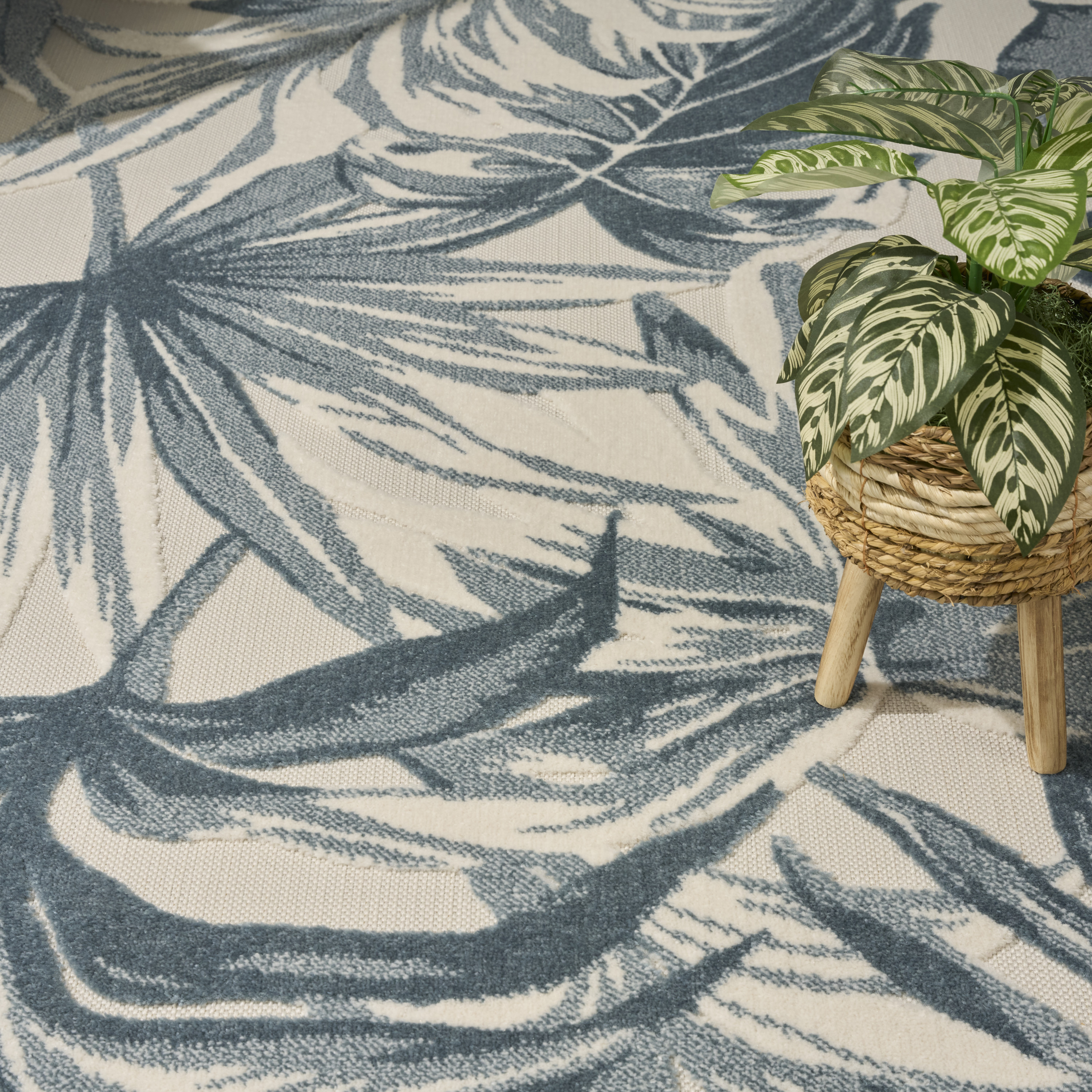 Nourison Aloha 7'10" x 10'6" Ivory Blue Modern Rug