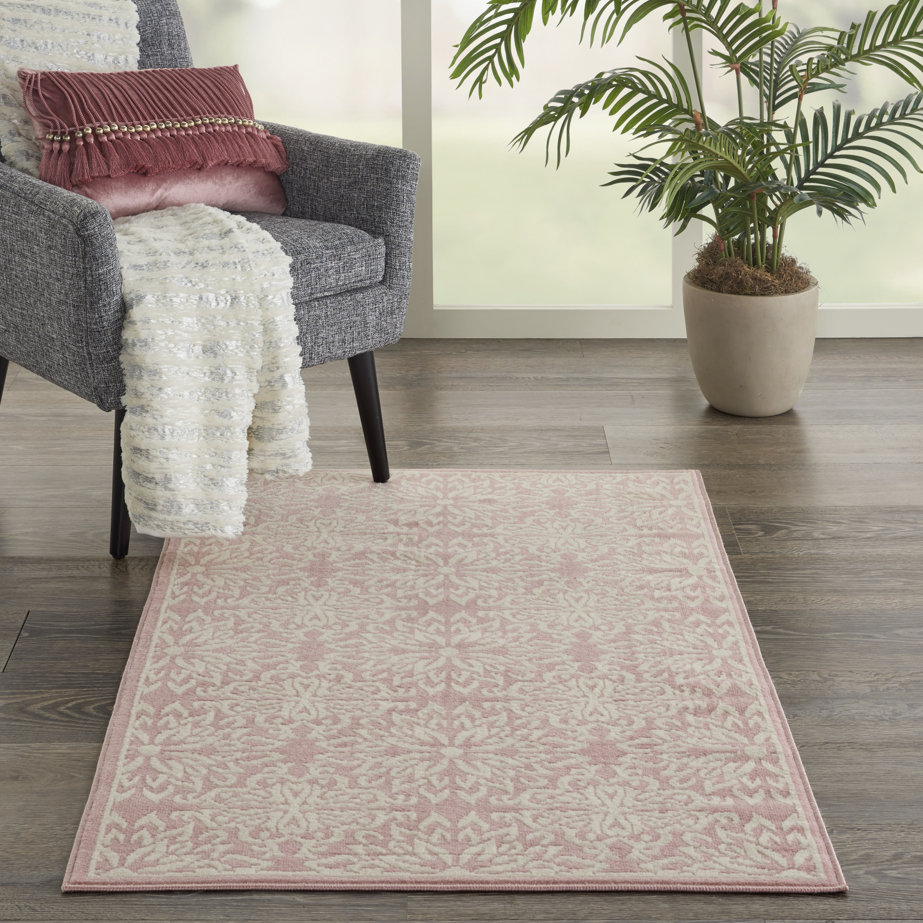 Nourison Jubilant 3' x 5' Ivory Pink Farmhouse Indoor Rug