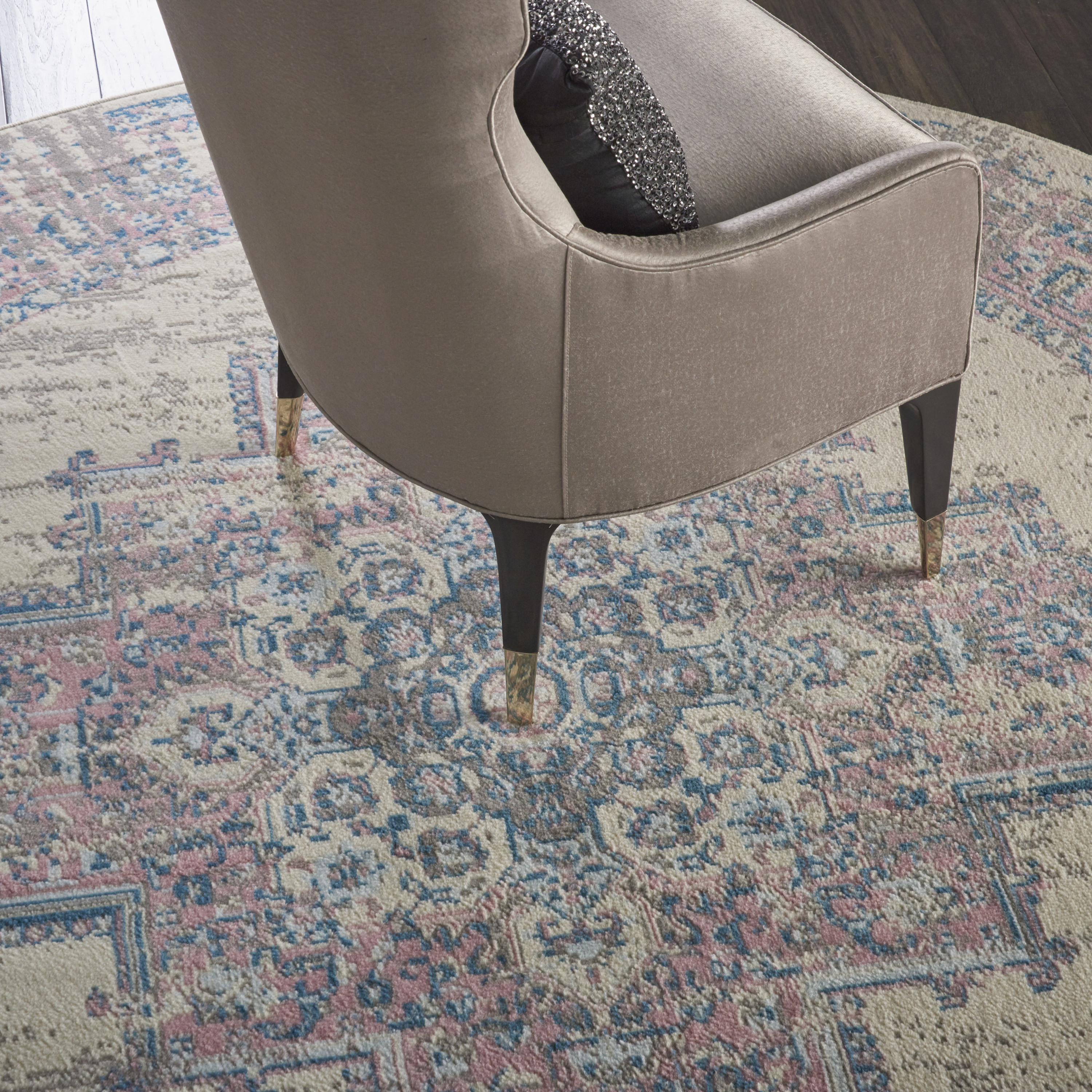 Nourison Grafix 8' x Round Ivory Pink Vintage Indoor Rug