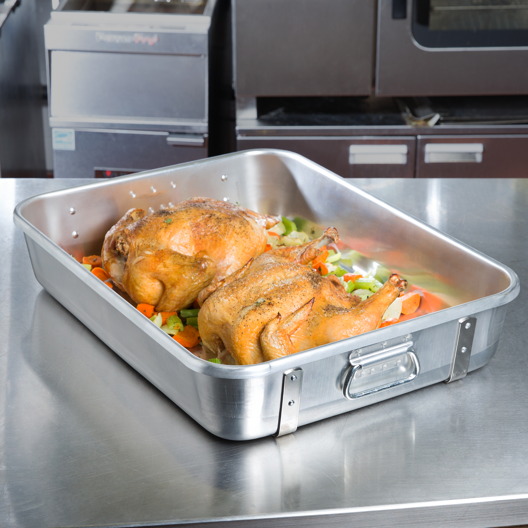 29 ½quart WearEver® aluminum roast top pan with chromeplated straps