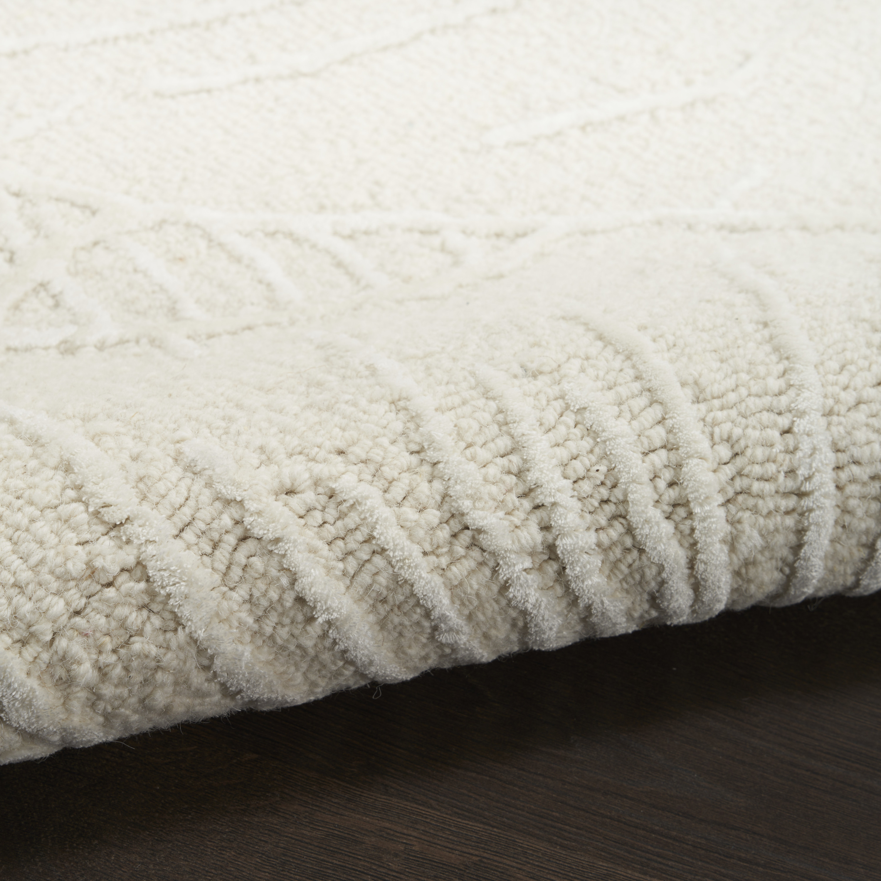 Nourison Avra 3'9" x 5'9" Ivory Modern Indoor Rug