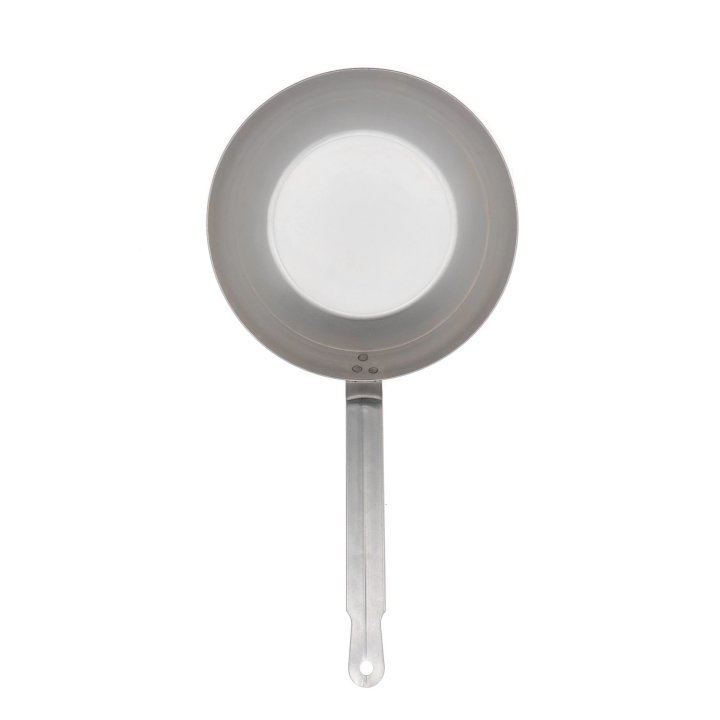 9 ⅜-inch carbon steel fry pan