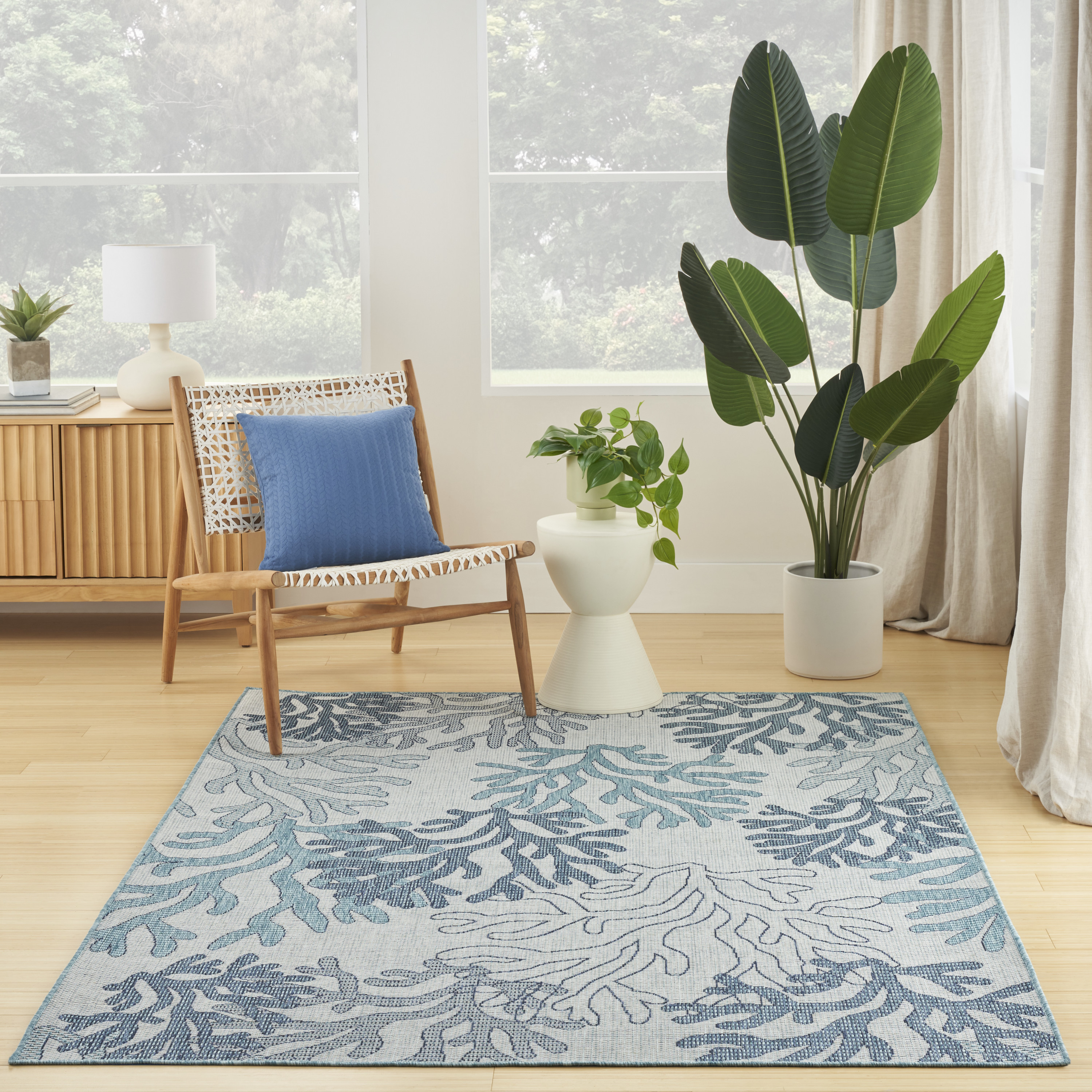 Nourison Garden Oasis 6' x 9' Blue Coastal, Nautical & Beach Rug