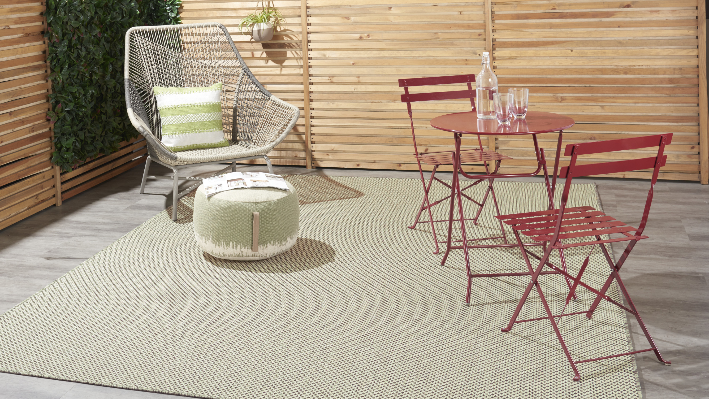 Nourison Courtyard 5' x 7' Ivory Green Modern Rug