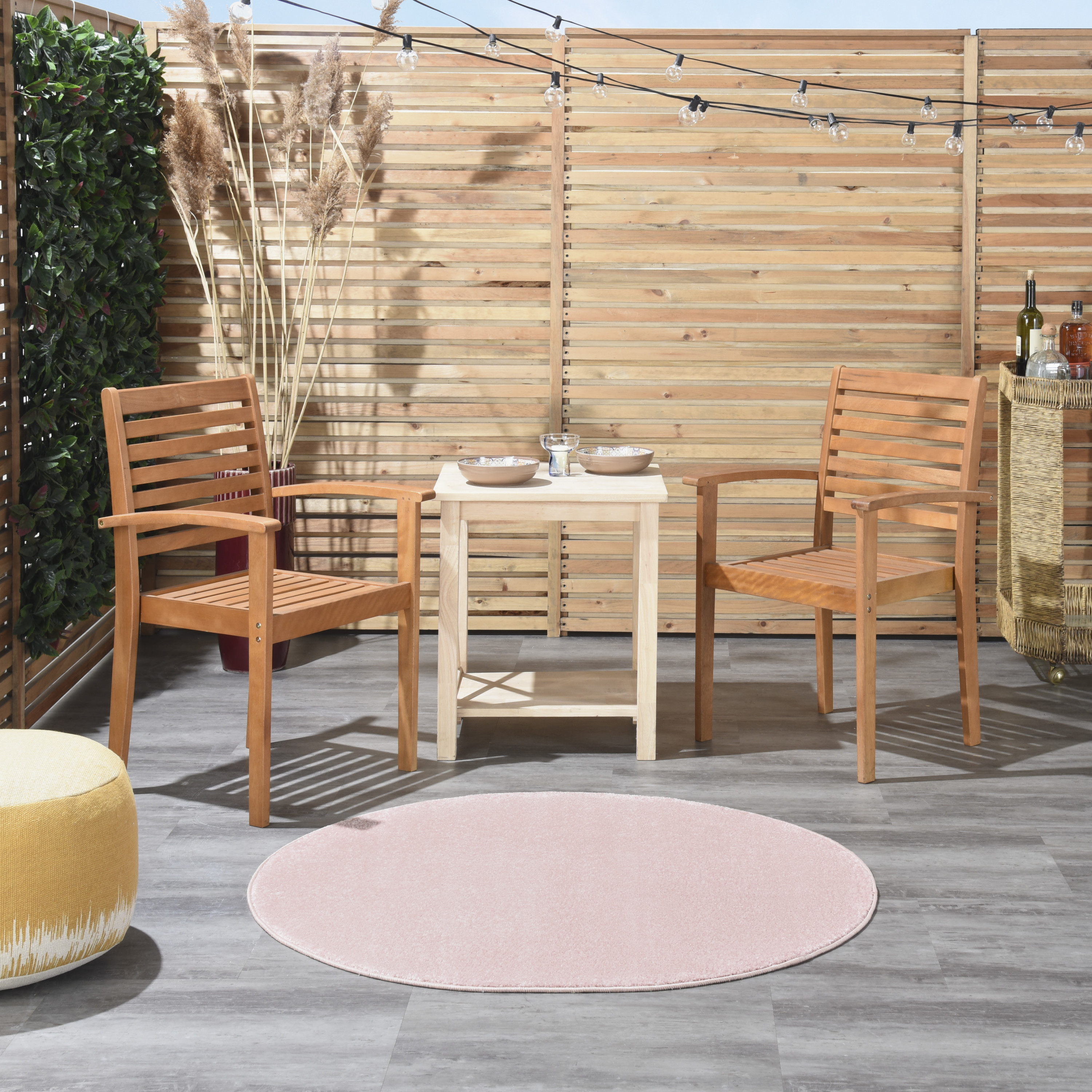 Nourison Nourison Essentials 4' x Round Pink Outdoor Rug