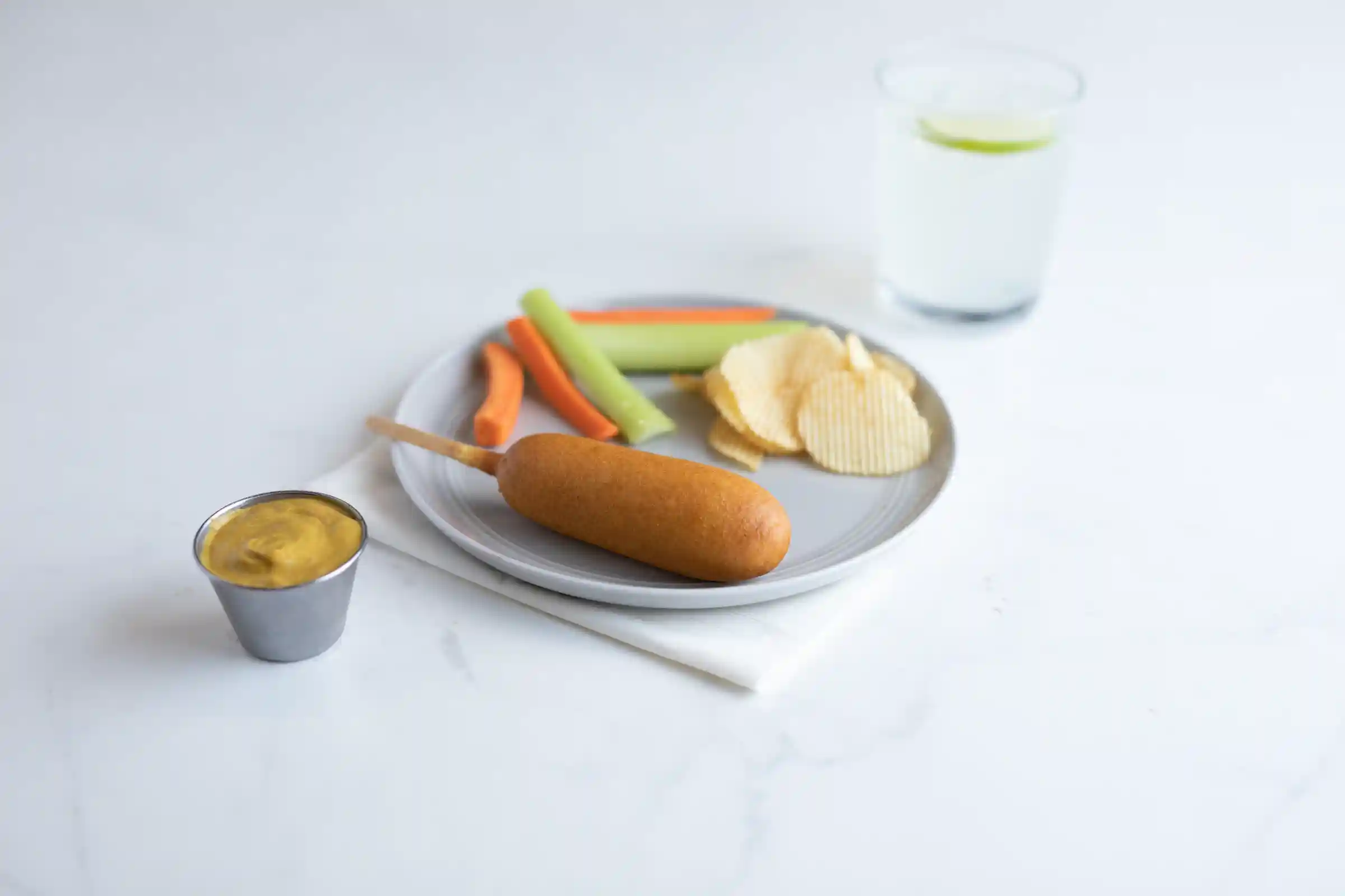 State Fair®  Fully Cooked, Classic Corn Dogs https://images.salsify.com/image/upload/s--15JzLYaJ--/q_25/v59tmyfhrfmw8v5rvvyq.webp