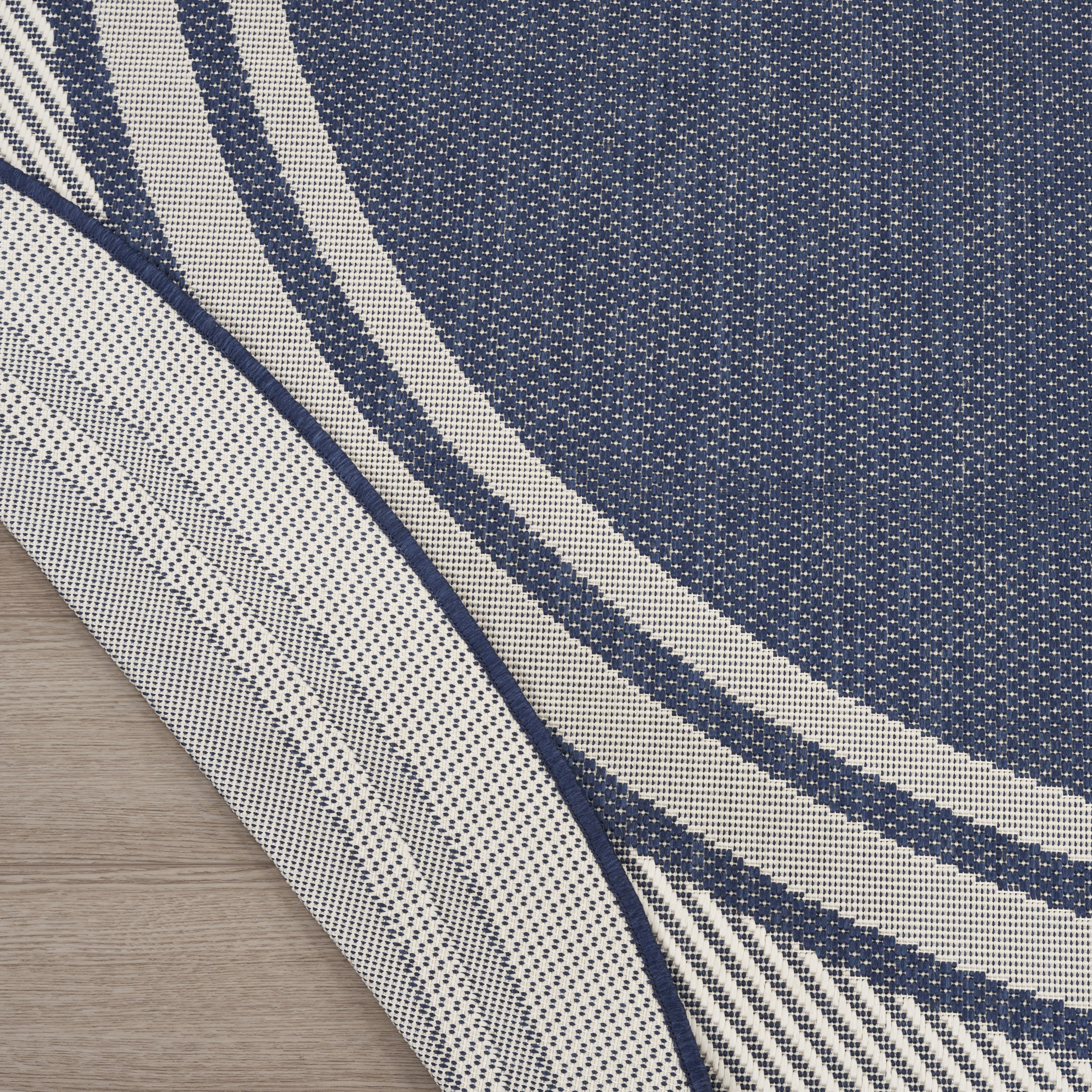 Nourison Horizon Indoor/Outdoor 8' x Round Navy Modern Rug