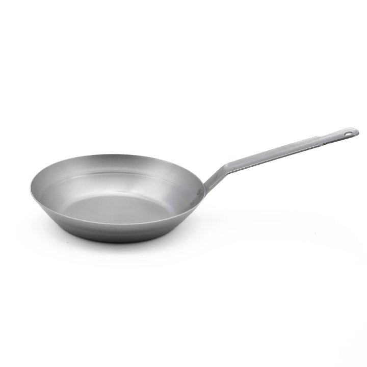 8 ½-inch carbon steel fry pan