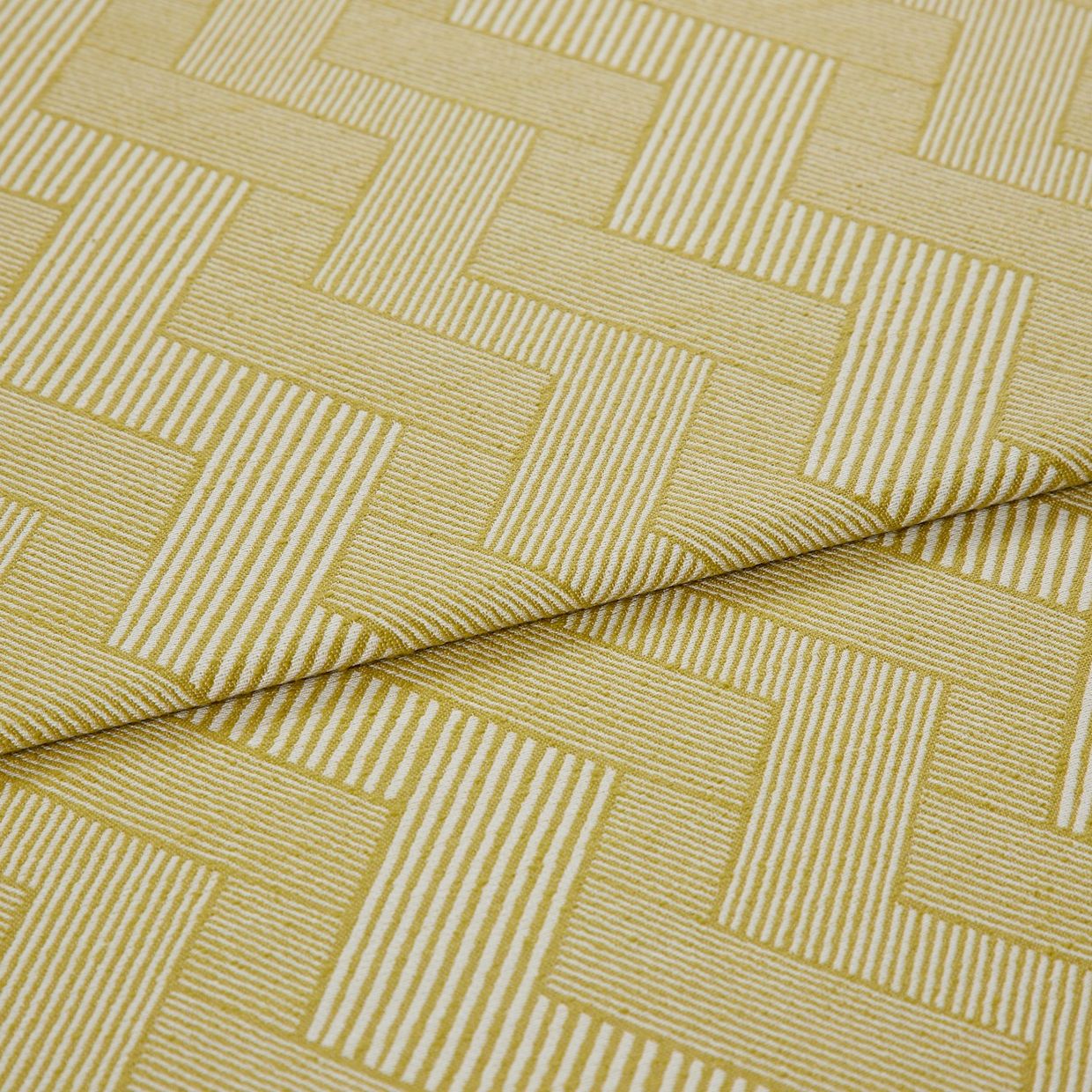Rebel Citron Roman blind