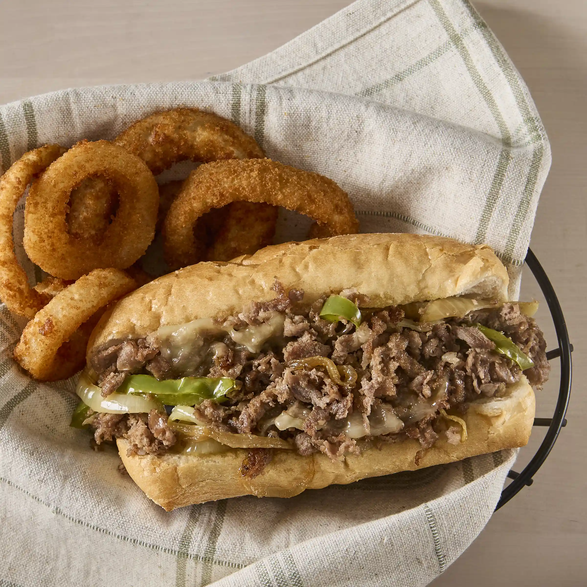 Steak EZE® Sliced & Shaped Beef Steak  https://images.salsify.com/image/upload/s--GLAGTBWj--/q_25/e28a05b918fdc09ec40bc01ce477c5cab5ff758d.webp