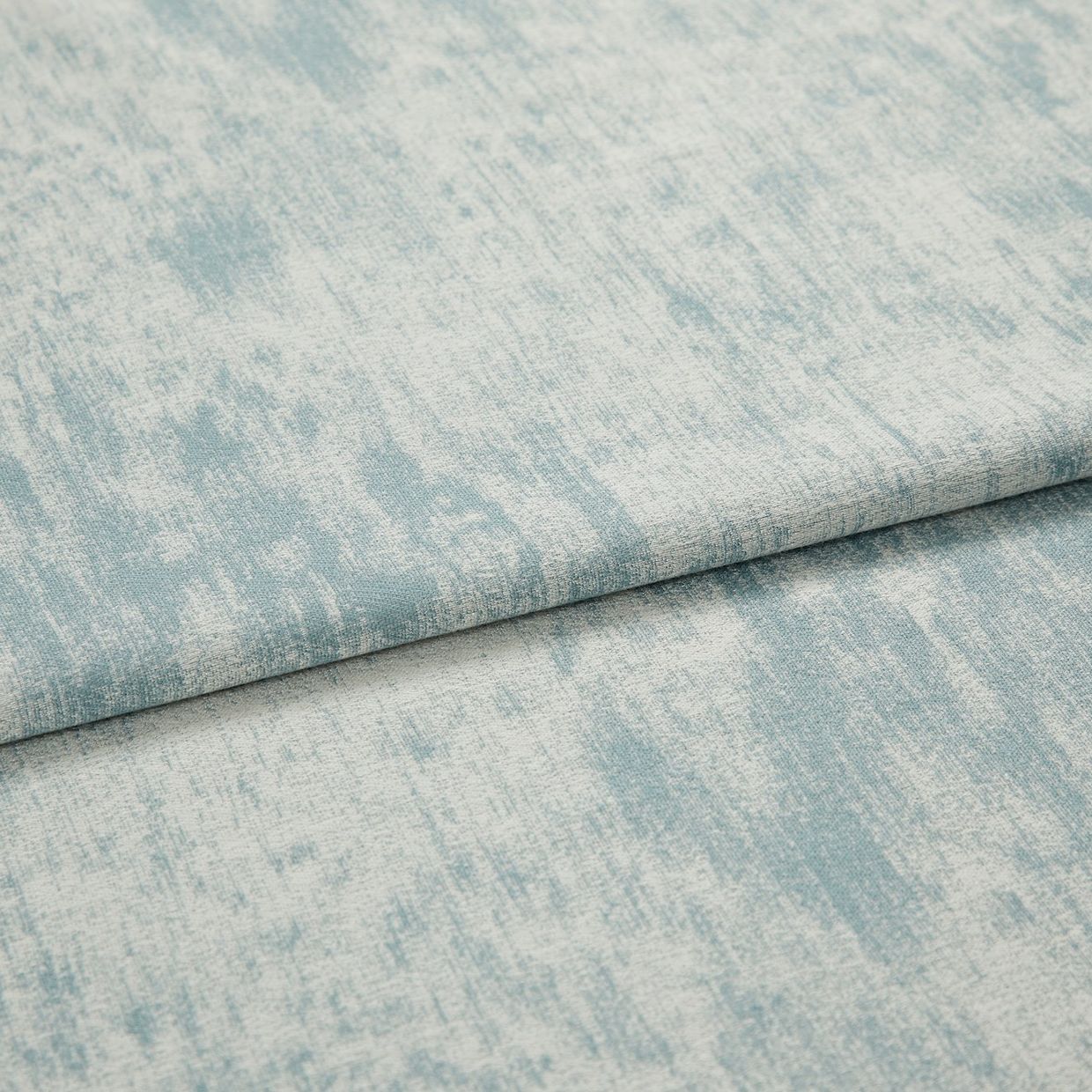 Spectre Arctic Curtain