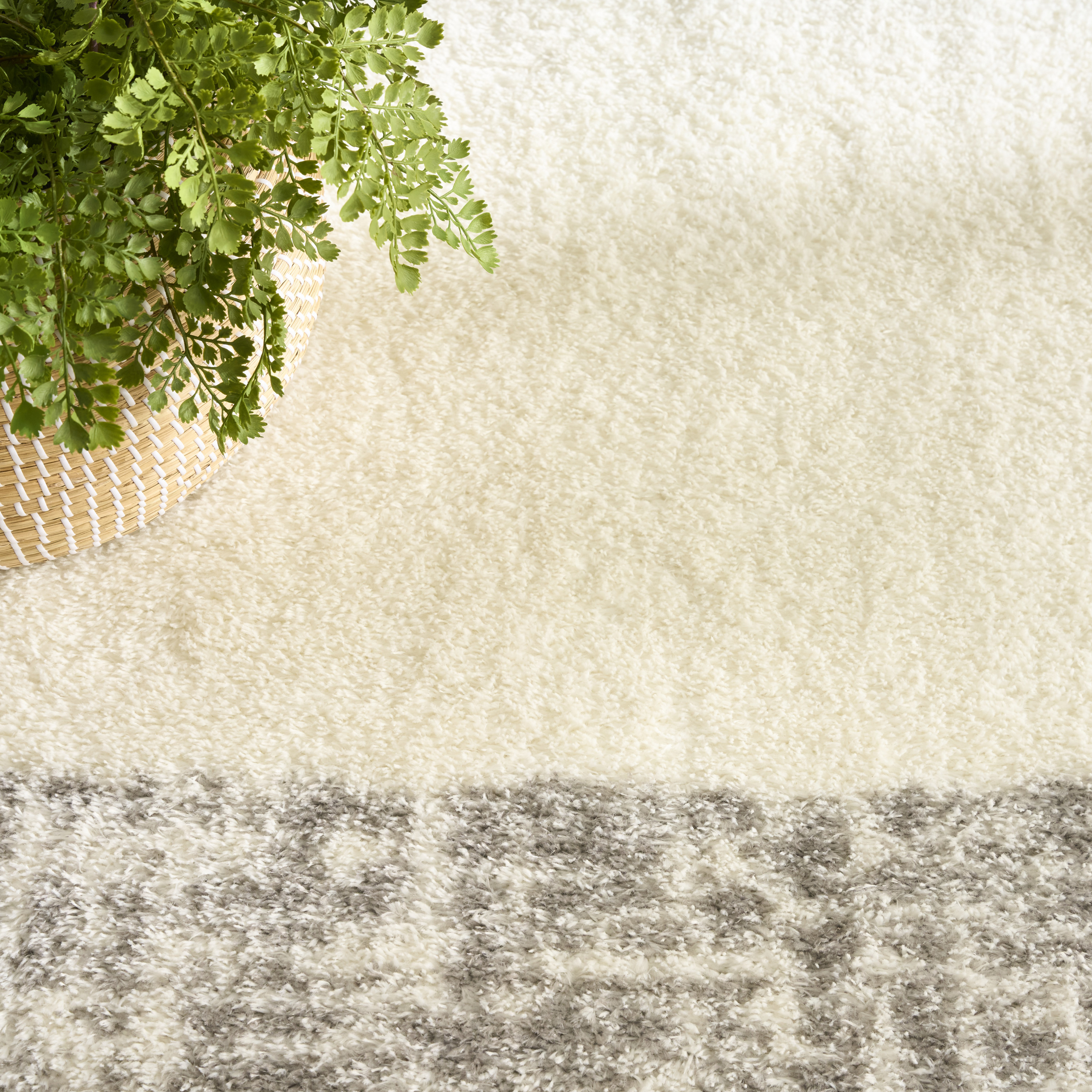 Nourison Pacific Shag 7'10" x 9'10" Ivory Grey Shag Indoor Rug