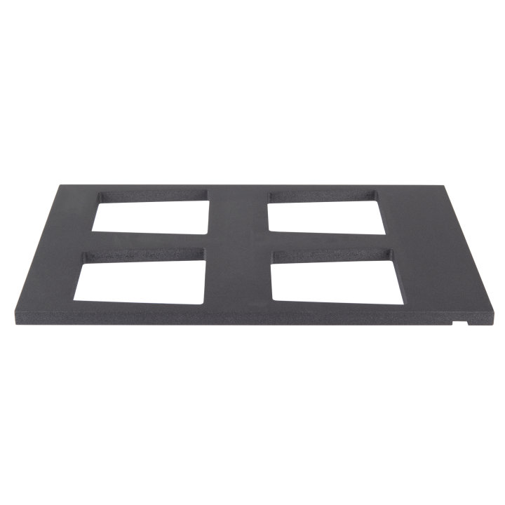 Cubic Display Shelves and Crossbars