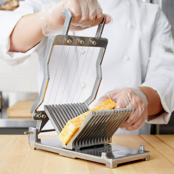 ¾-inch-cut CubeKing™ cheese cutter