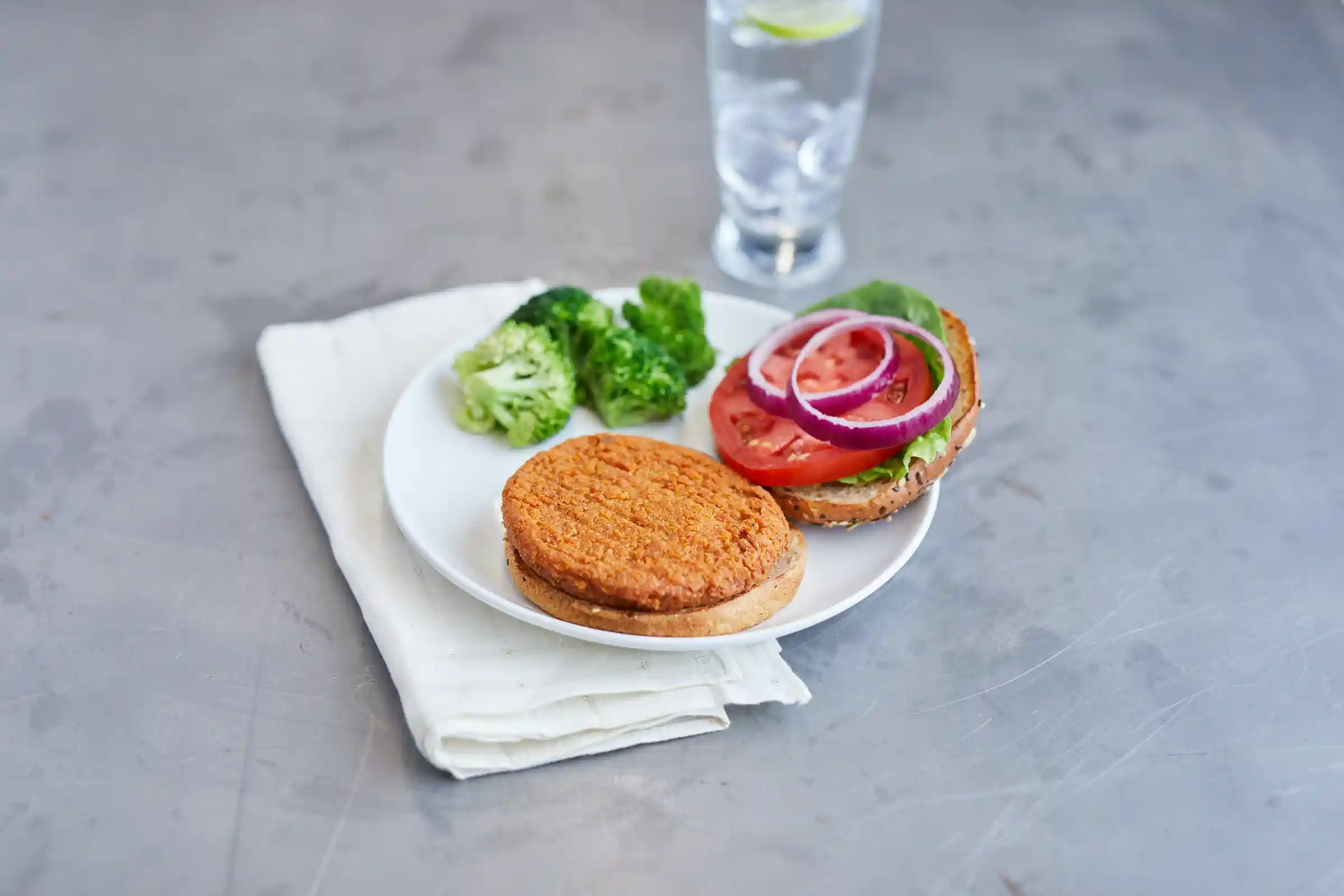 Tyson® Fully Cooked Whole Grain Breaded Hot & Spicy Chicken Patties, CN, 3.26 oz. https://images.salsify.com/image/upload/s--waMVEguh--/q_25/fu77guefxhf9xsjxrun7.webp