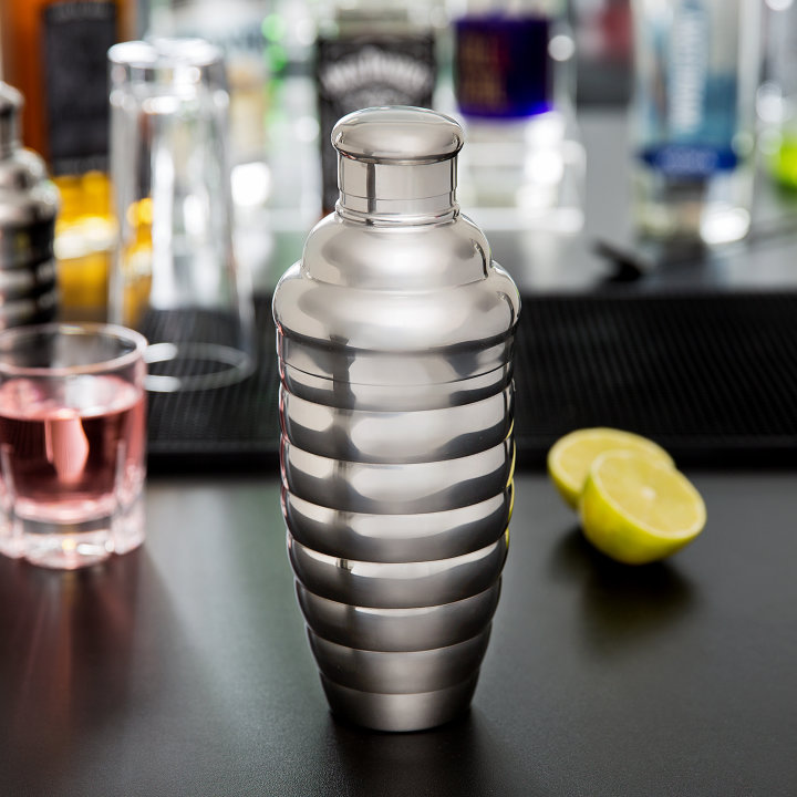 24-ounce stainless steel cocktail shaker with beehive pattern