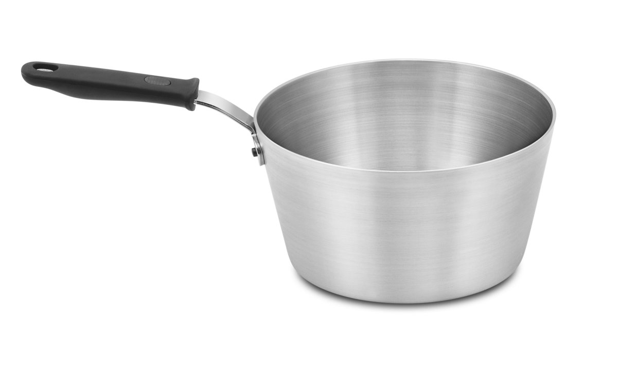 5 ½-quart Wear-Ever® tapered aluminum saucepan with natural finish and silicone handle