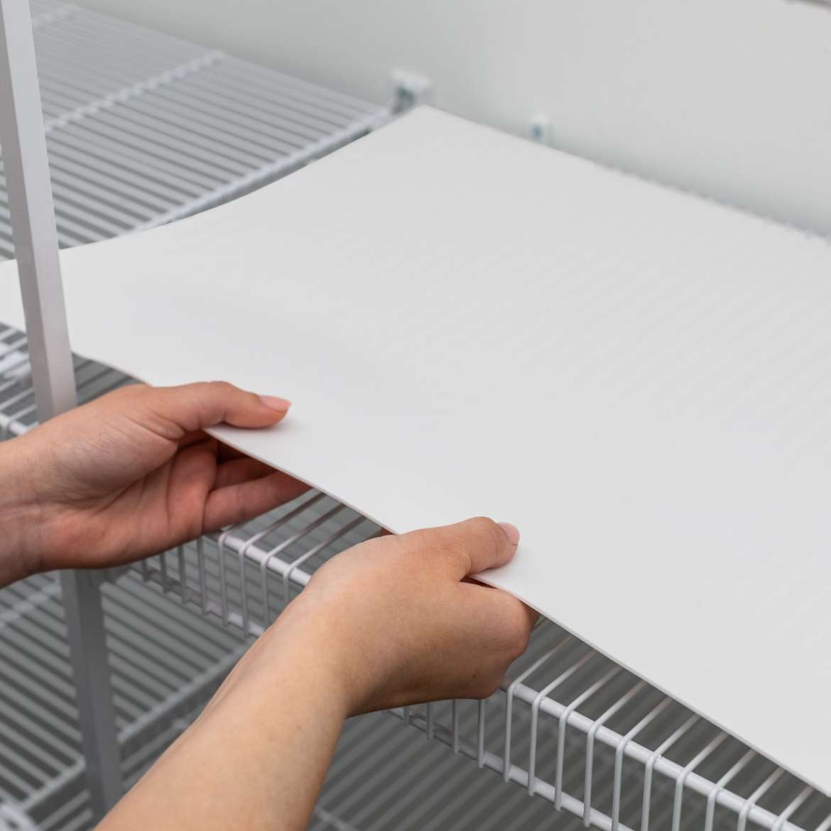 Solid Grip Easy Liner Shelf Liner White, 4 ft Duck Brand