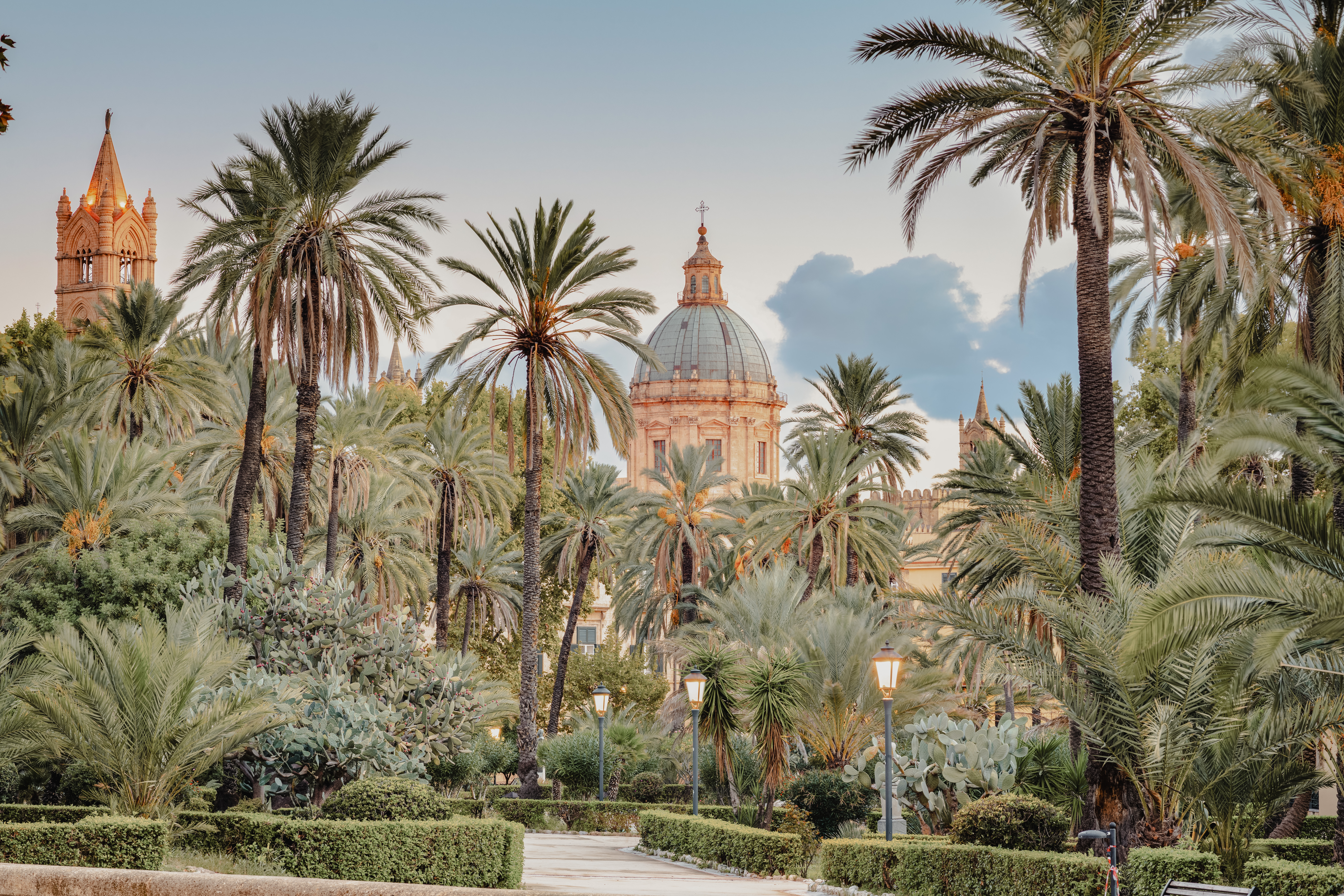 Barcelona → Civitavecchia (Rome) (18 nights)