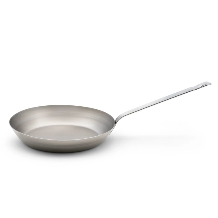 12 ½-inch carbon steel fry pan