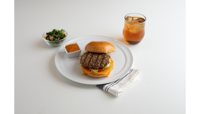 The Pub® Flame Grilled USDA Choice Beef Chuck Steak Burger, 4oz._image_1