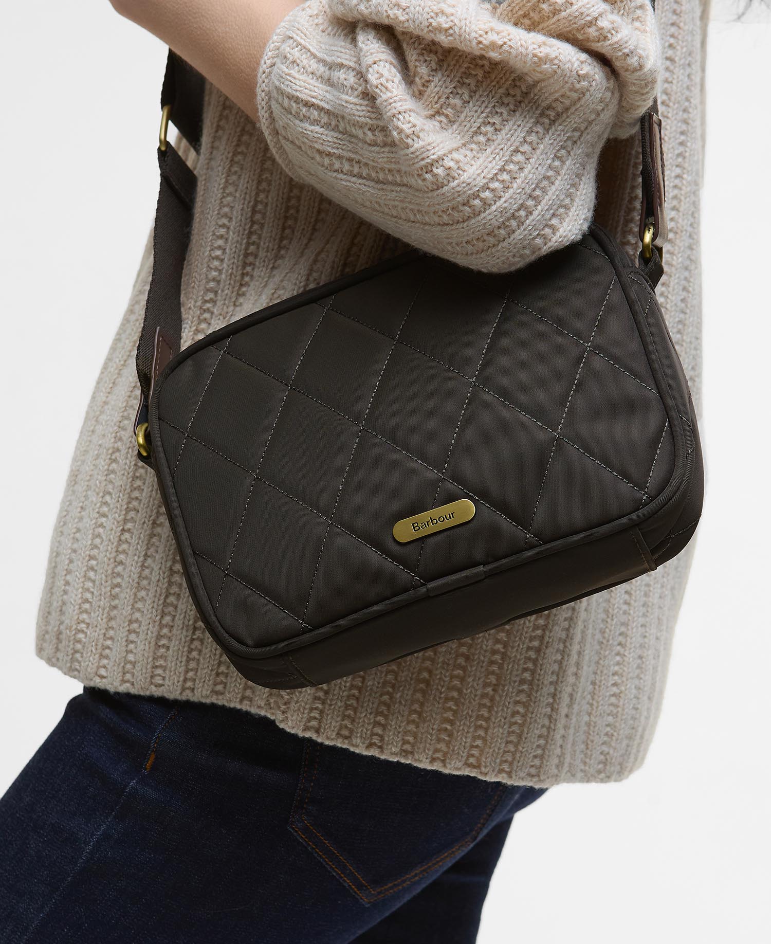 Quilted Crossbody Bag image number 7