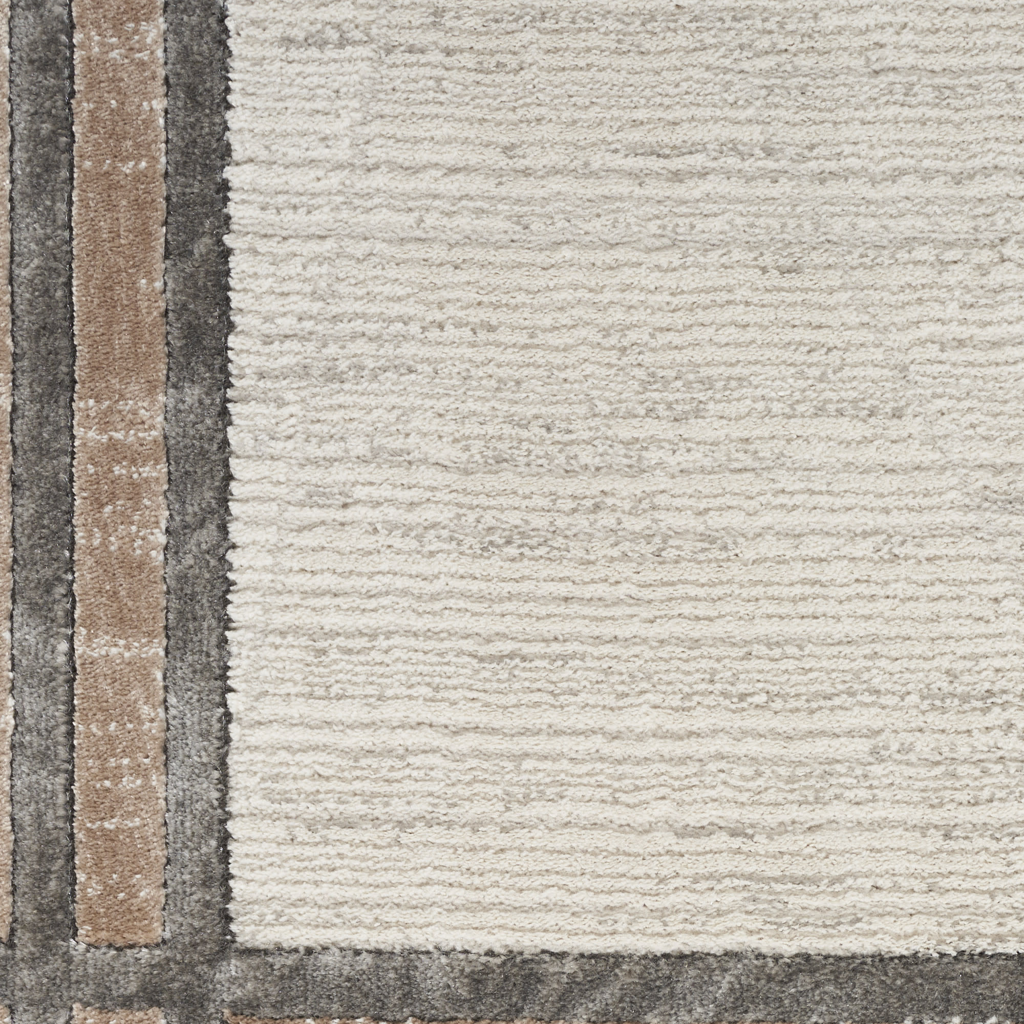 Nourison Desire 3'11" x 5'11" Ivory/Silver Modern Indoor Rug