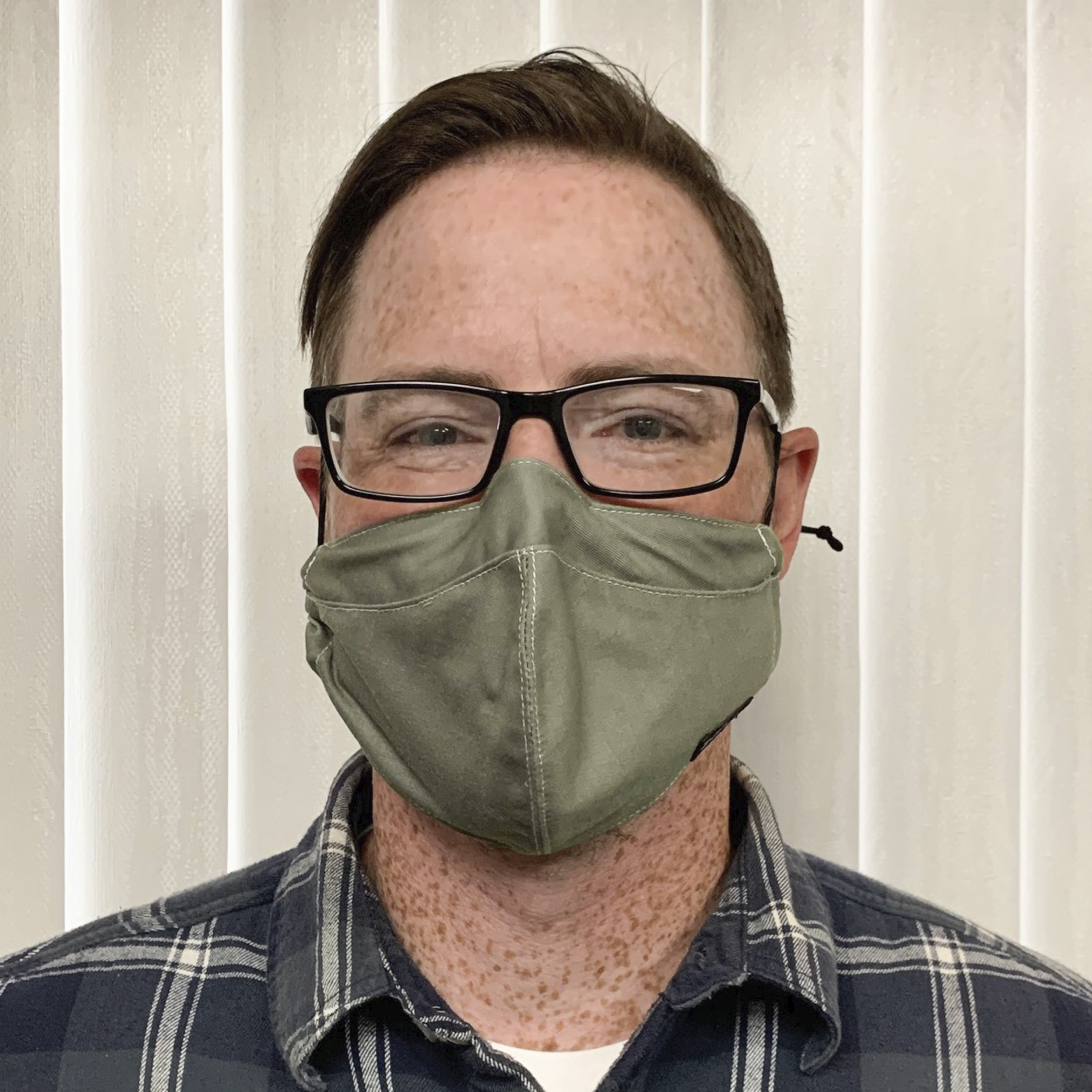 Zak Personal Protective Equipment (PPE) Reusable Safety Face Masks, Assorted Colors, 4-piece set slideshow image 10