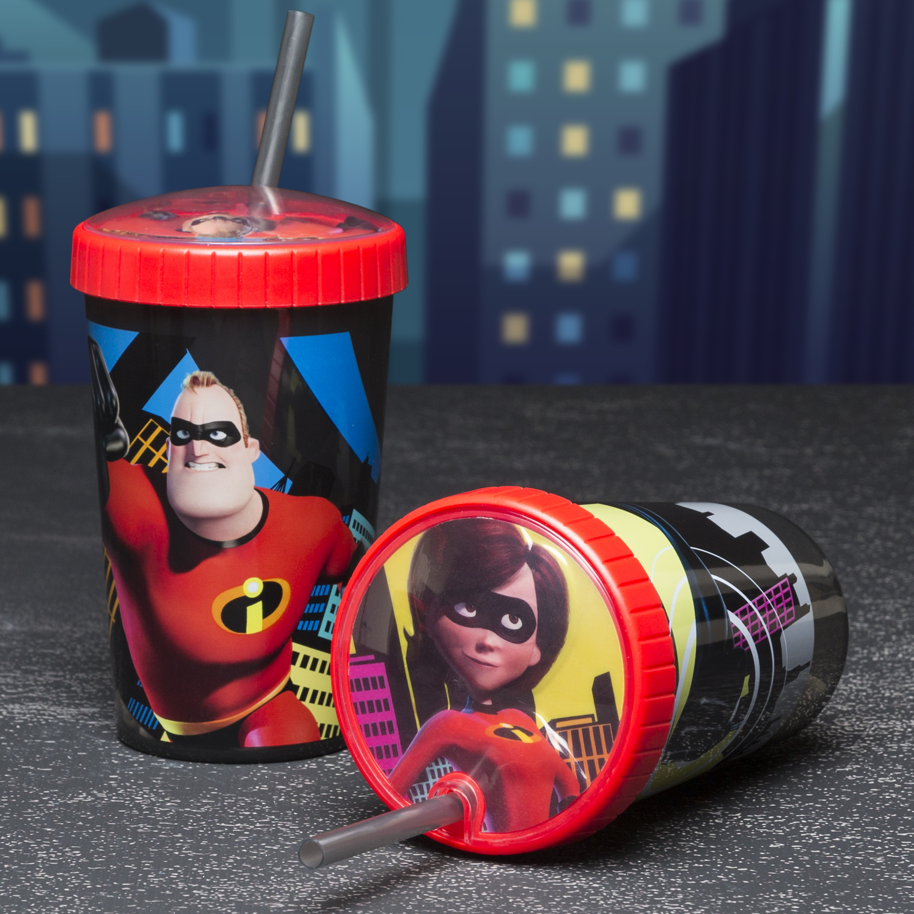 Incredibles 2 16.5 ounce Kid’s Tumbler, Elastigirl