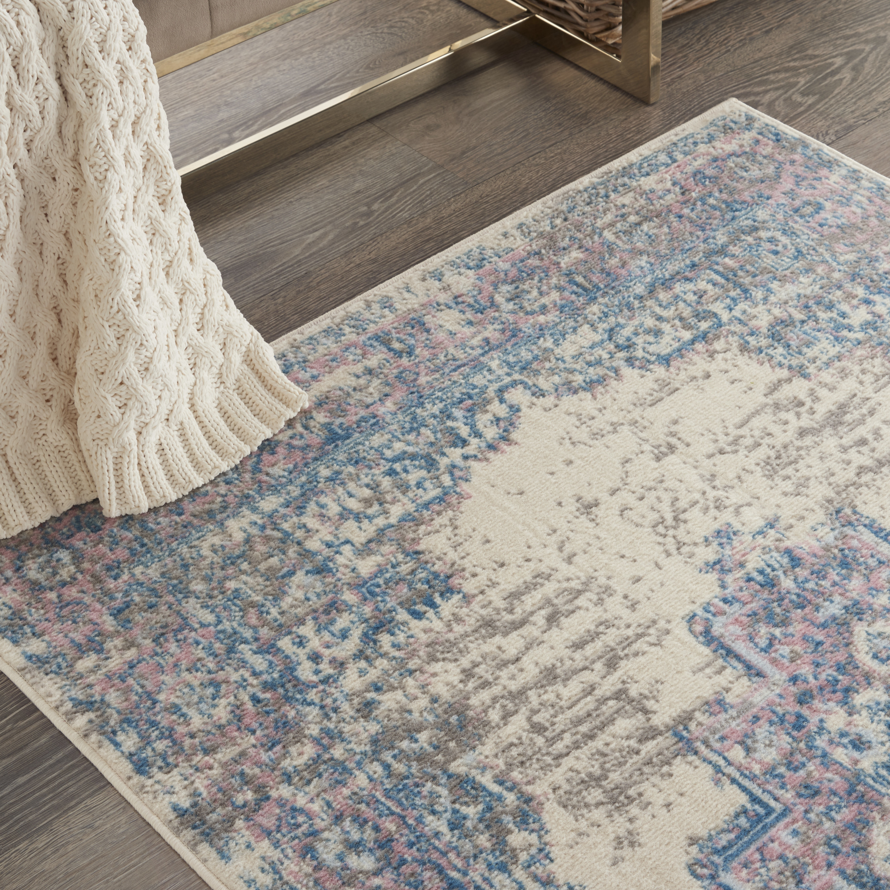 Nourison Grafix 3' x 5' Ivory Pink Vintage Indoor Rug