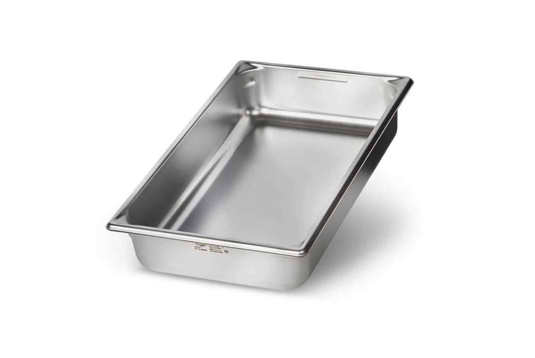 Full-size 4-inch-deep Super Pan V® stainless steel induction-ready steam table pan