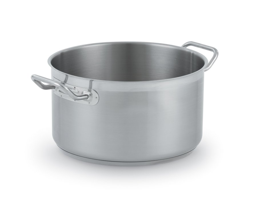 10-quart Optio™ sauce pot with low-domed cover