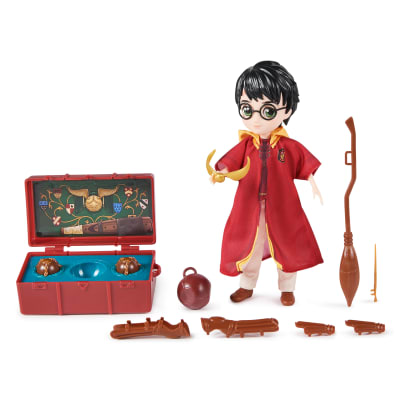 Wizarding World Harry Potter, 8-inch Harry Potter Quidditch Doll Gift Set with Robe and 9 Doll Accessories, 11 Pieces, Kids Toys for Ages 6 and up