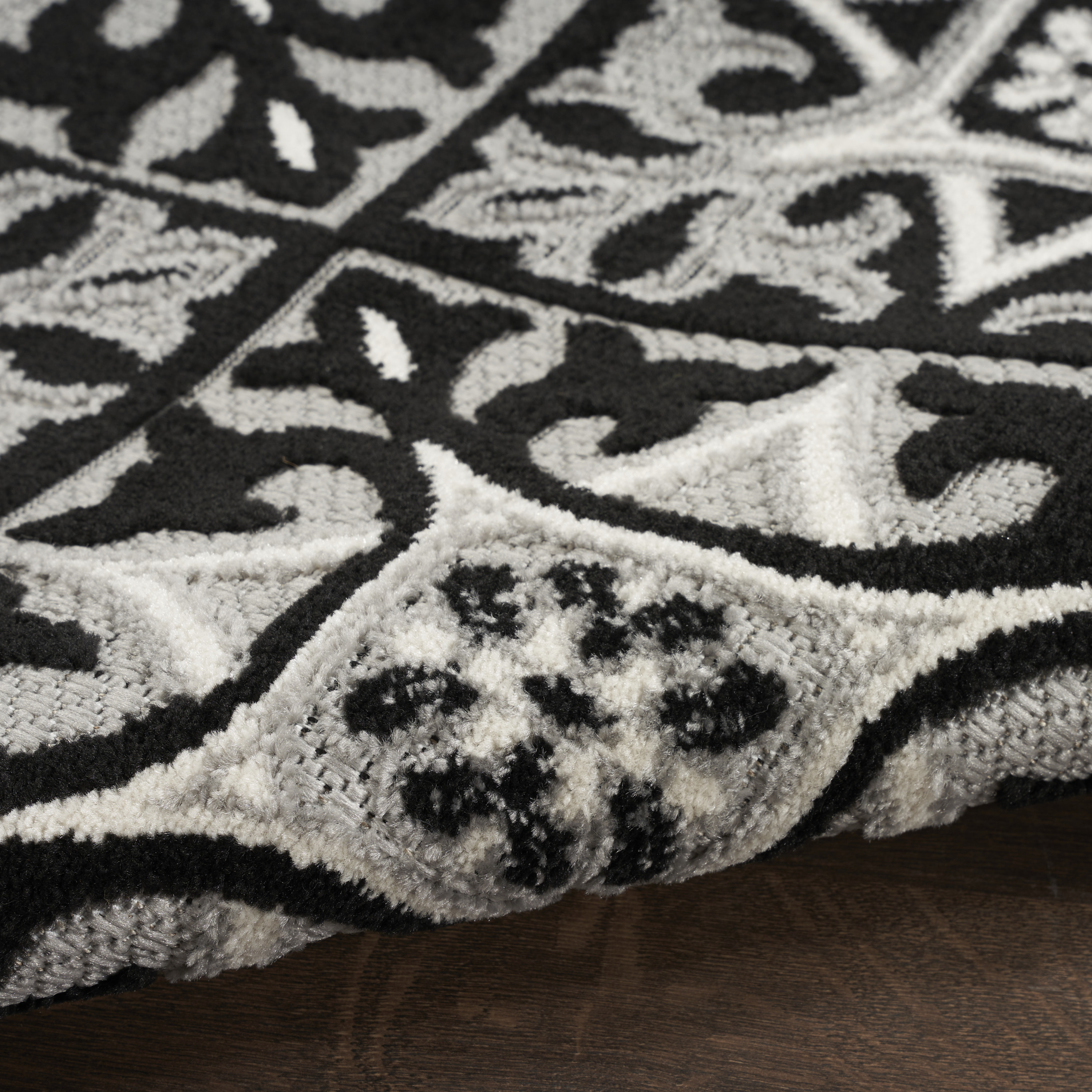 Nourison Aloha 7' x 10' Black White Contemporary Rug