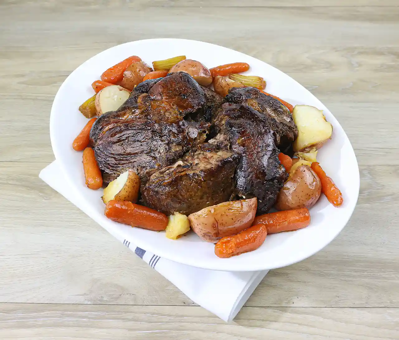 Hillshire Farm® Choice Pot Roast with Au Jus and Onions, Fully Cooked_image_1