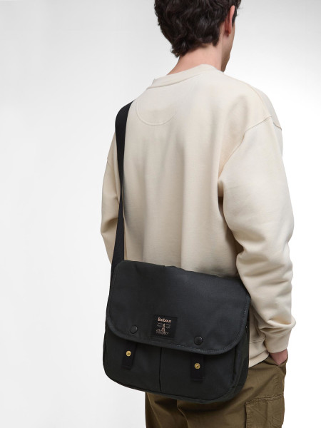 Field Waxed Riever Crossbody Bag Field Waxed Riever Crossbody Bag