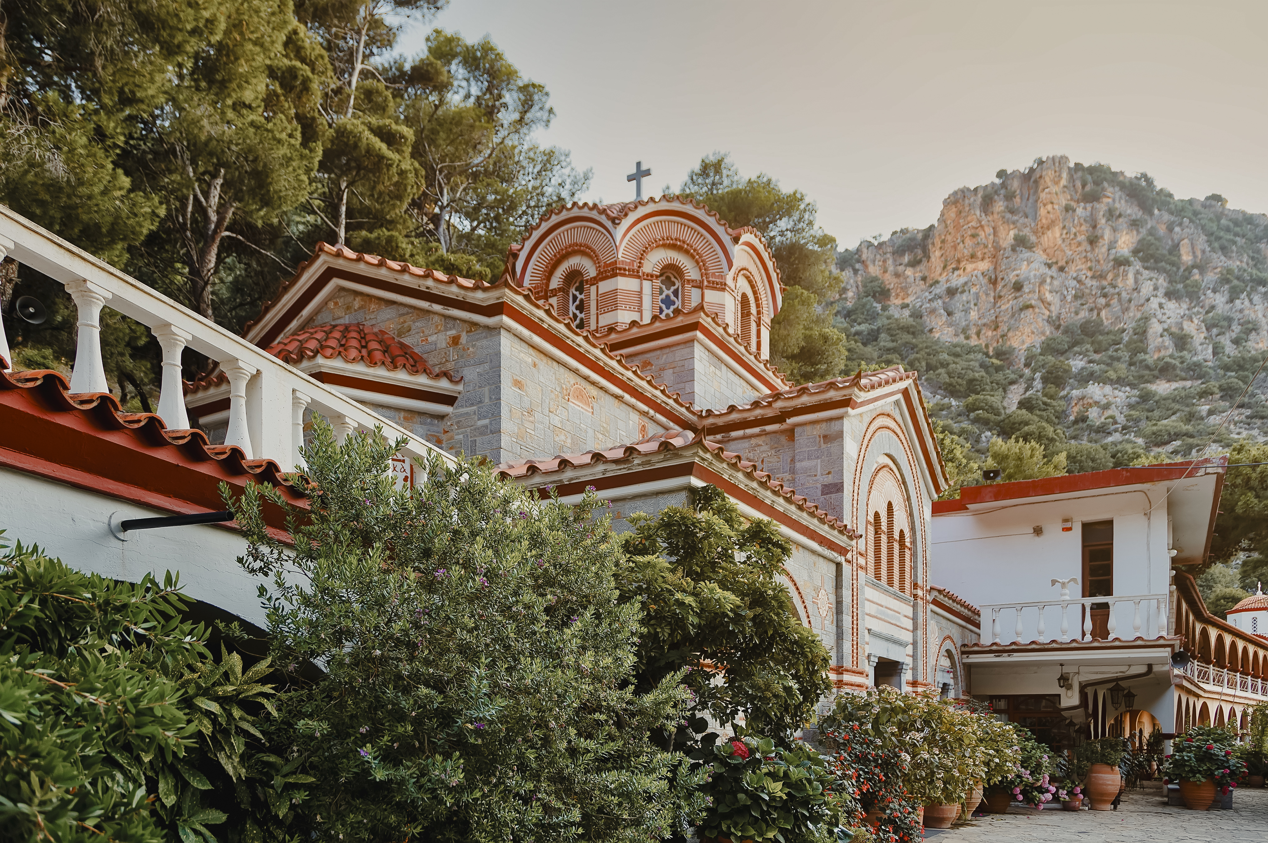 Istanbul → Piraeus (Athens) (7 nights)