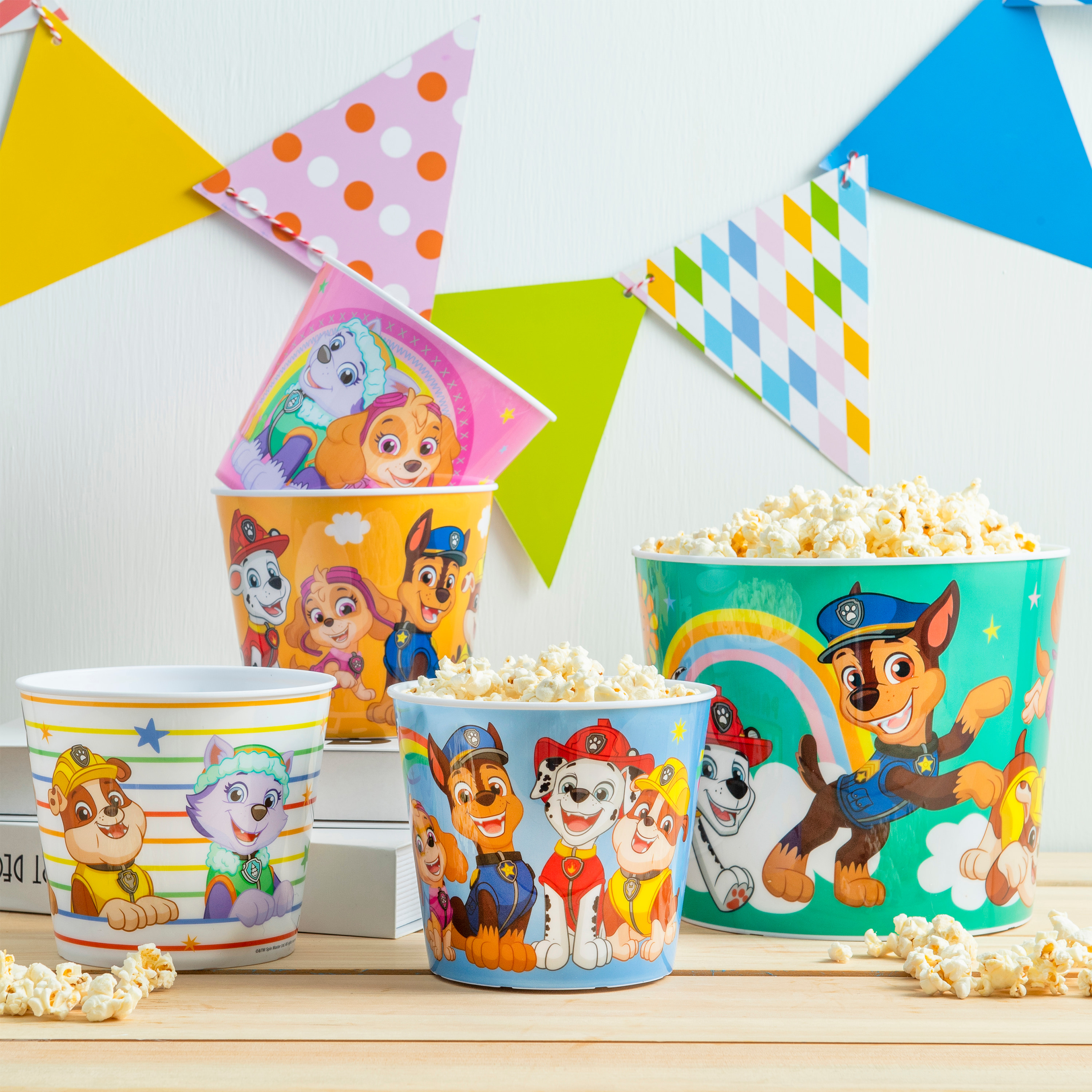 Paw Patrol Plastic Popcorn Container and Bowls, Chase, Marshall and Friends, 5-piece set slideshow image 7