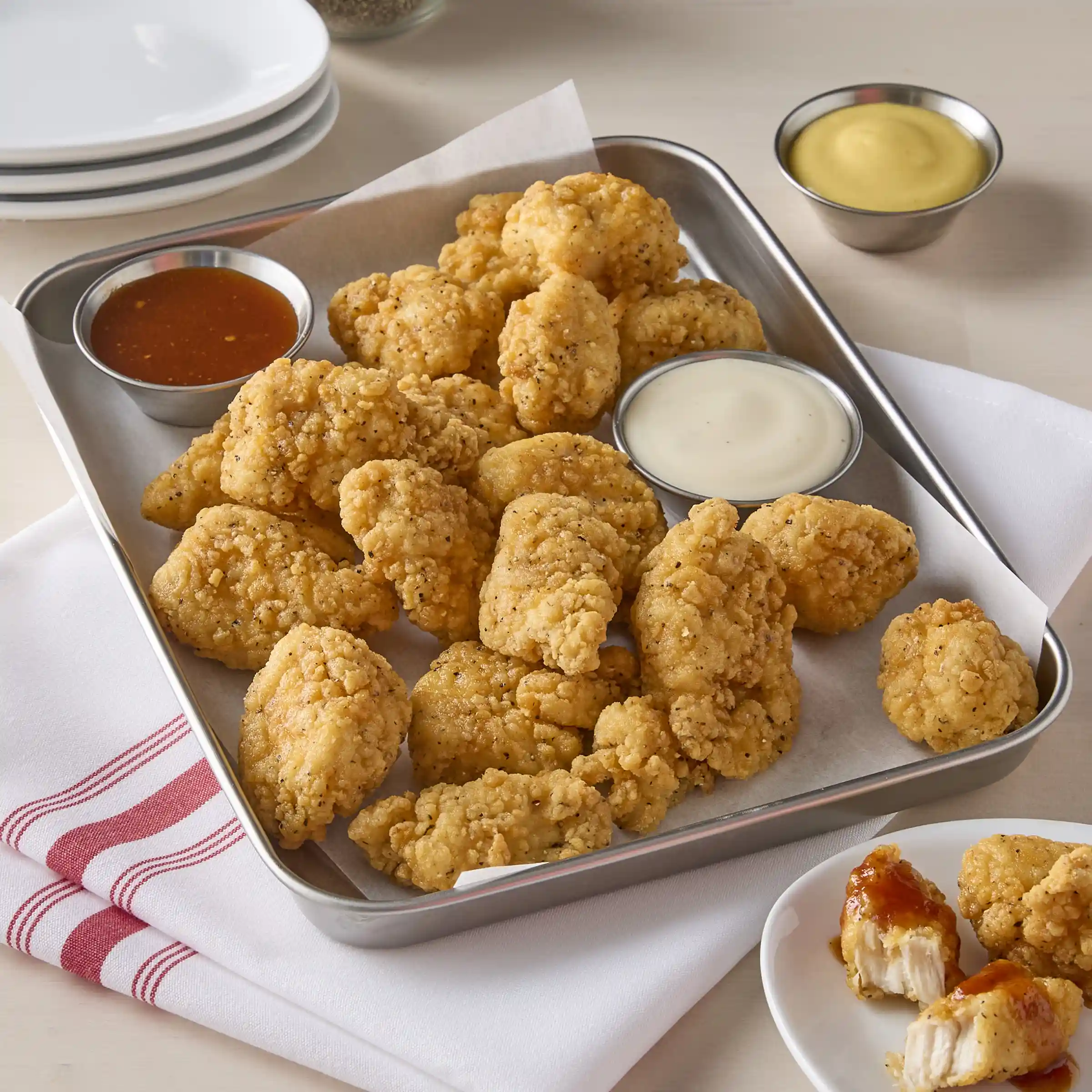 Tyson® Fully Cooked Breaded Chicken Breast Chunks https://images.salsify.com/image/upload/s--fL0uPRZk--/q_25/a1fe15f88b9b75e53a5bcccc20931d787a67c274.webp